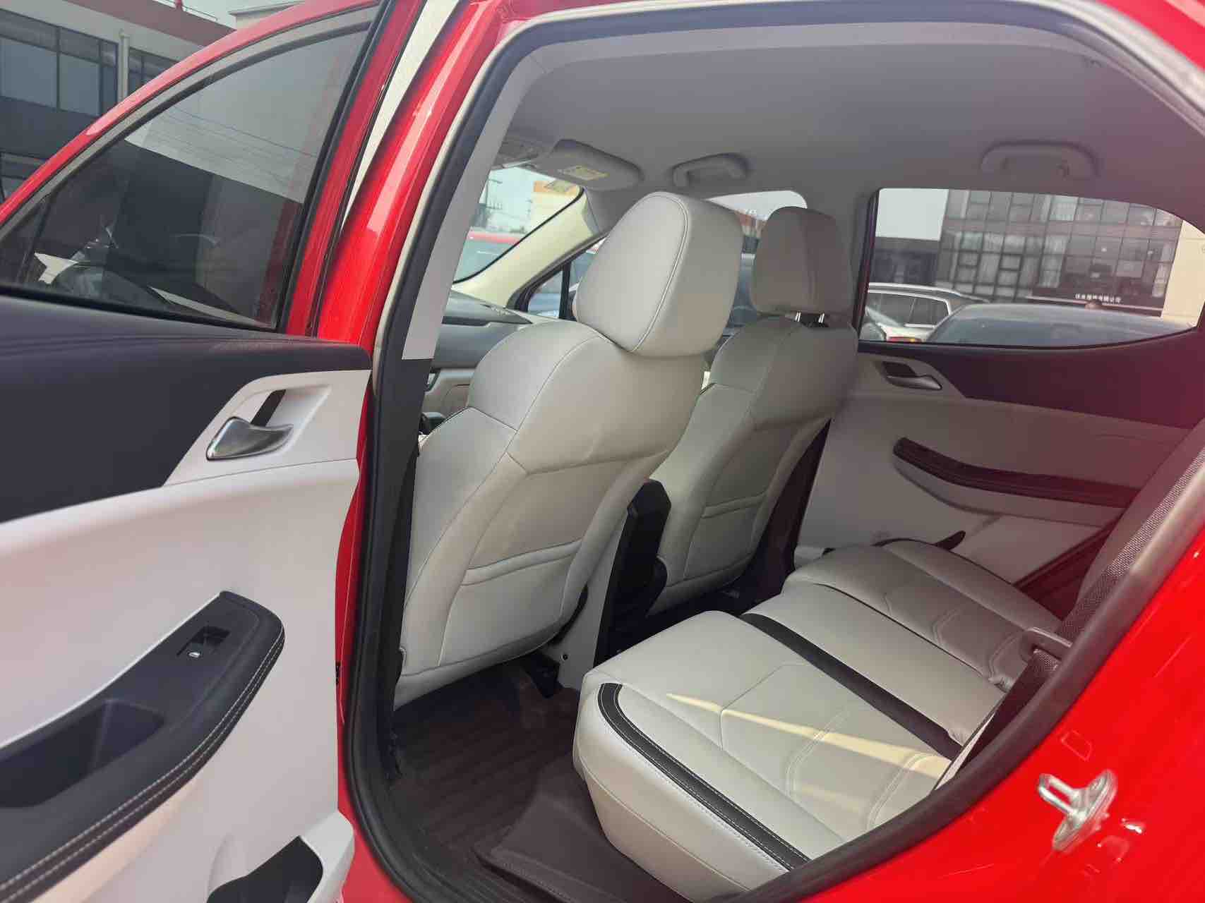BYD Yuan Pro 2022 immagine di auto #7
