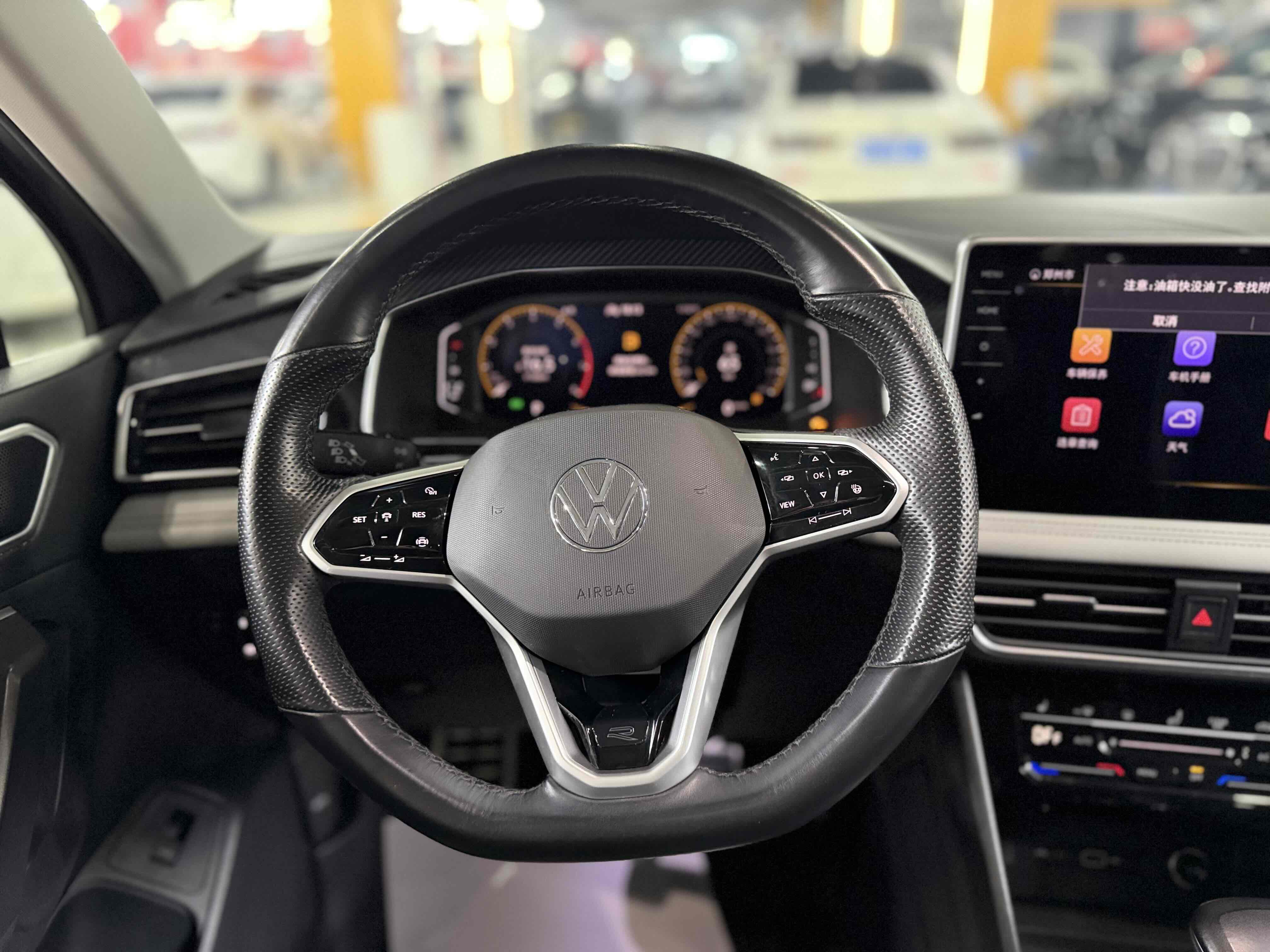 Volkswagen Tiguan L 2022 #7 Volkswagen Tiguan L 2022 car image #7