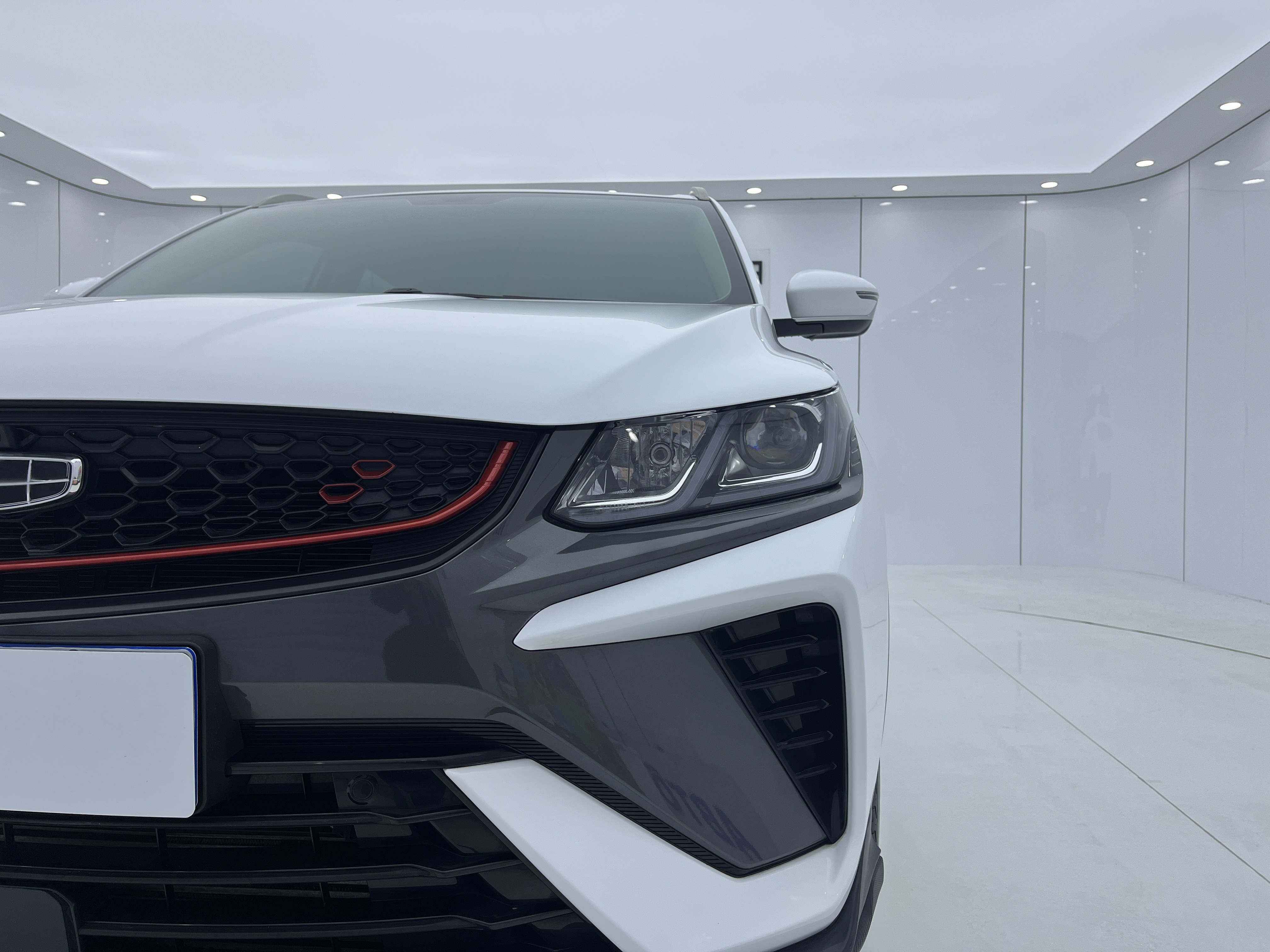 GEELY Coolray 2022 car image #7