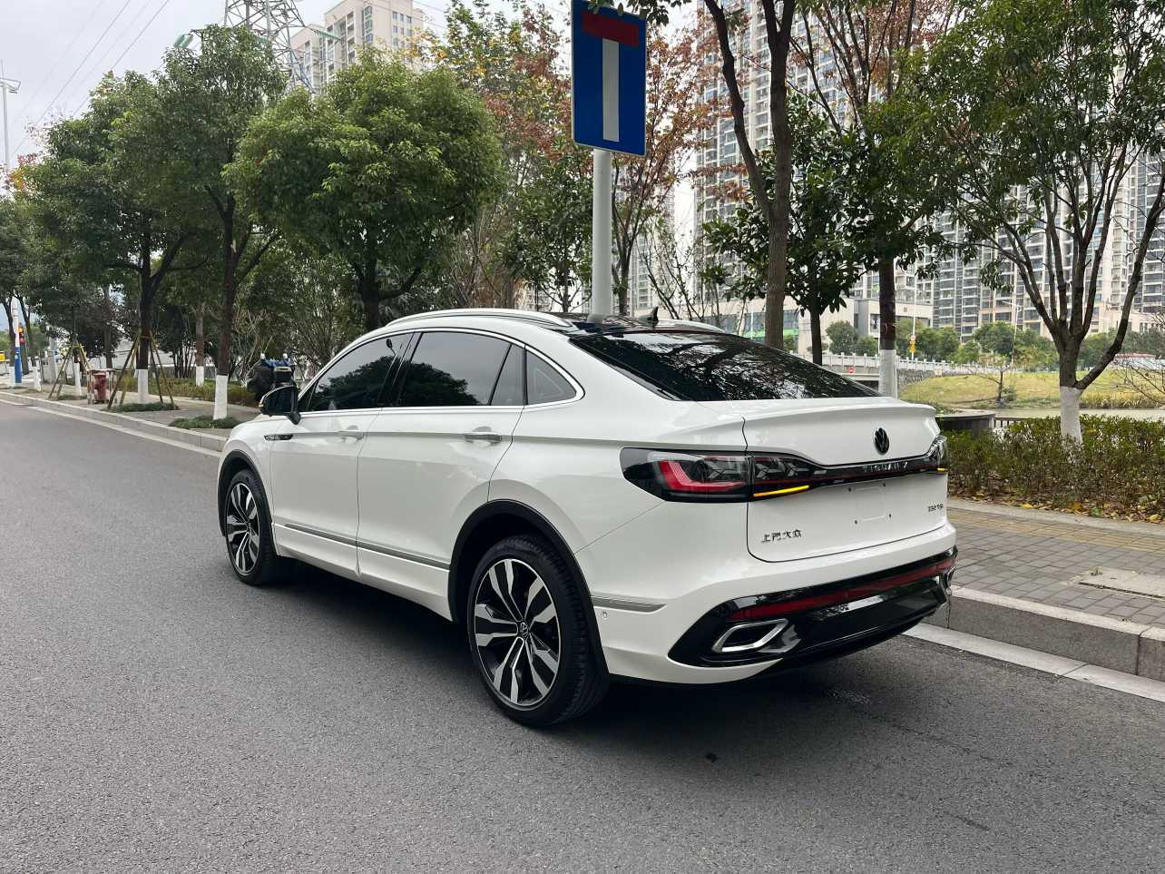 Volkswagen Tiguan X 2022 car image #7