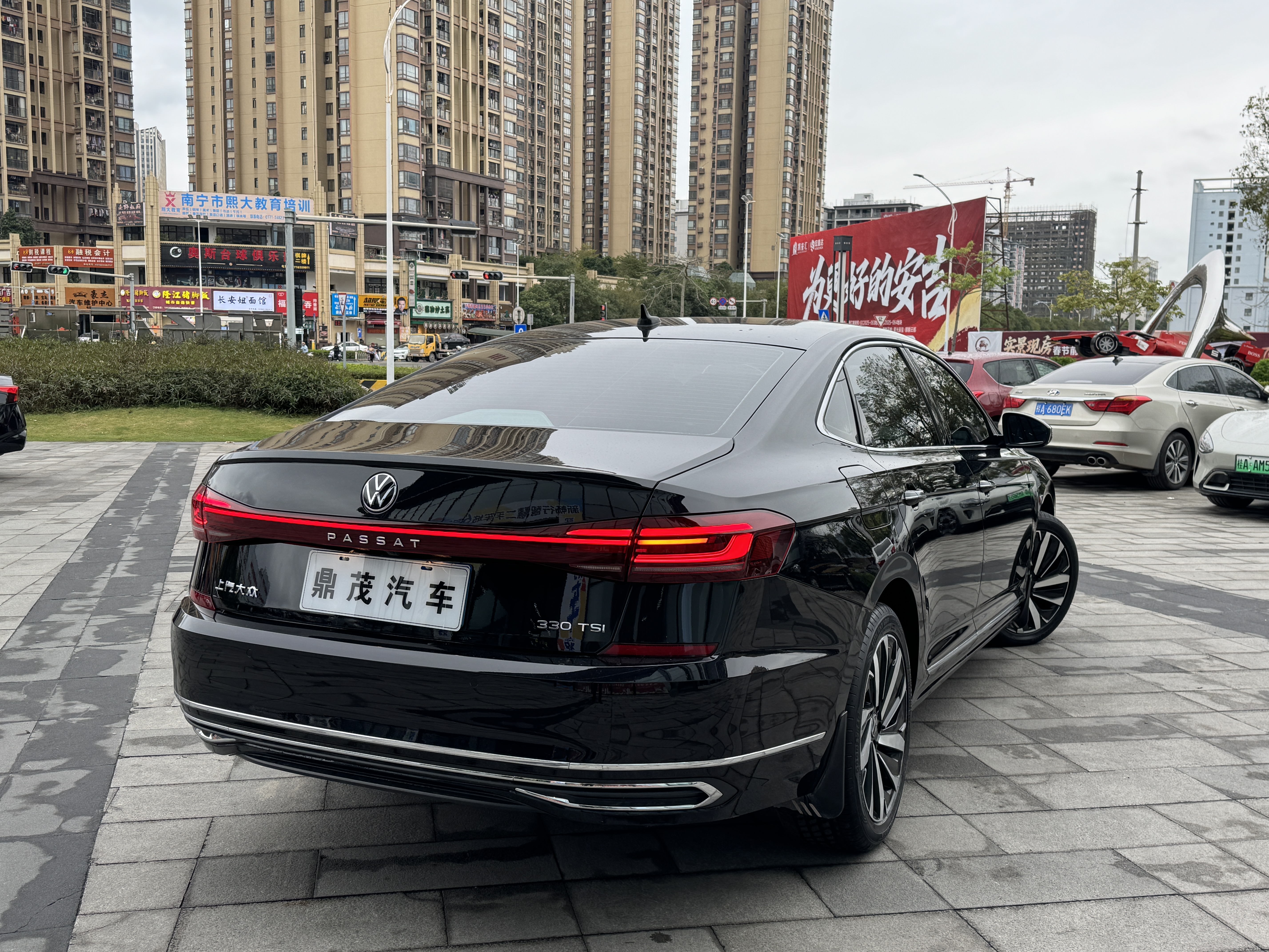 Volkswagen Passat 2022 car image #7