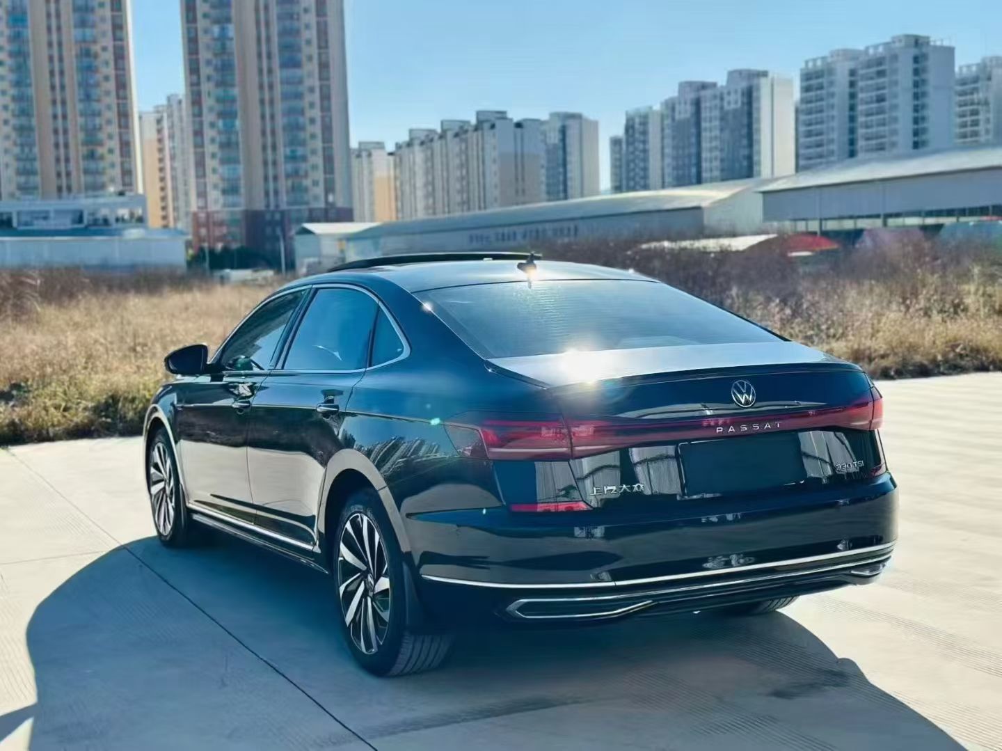 Volkswagen Passat 2022 car image #7