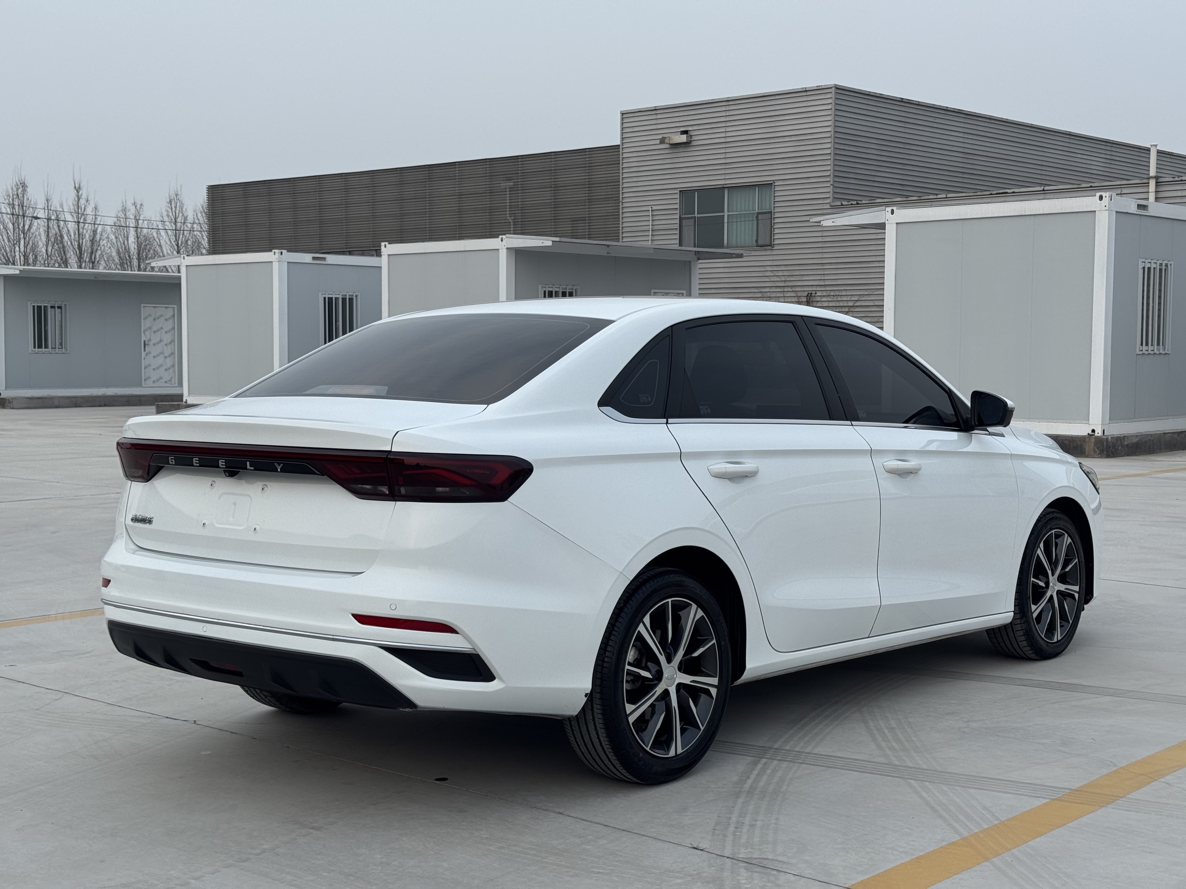 GEELY Emgrand 2022 #7 GEELY Emgrand 2022 car image #7