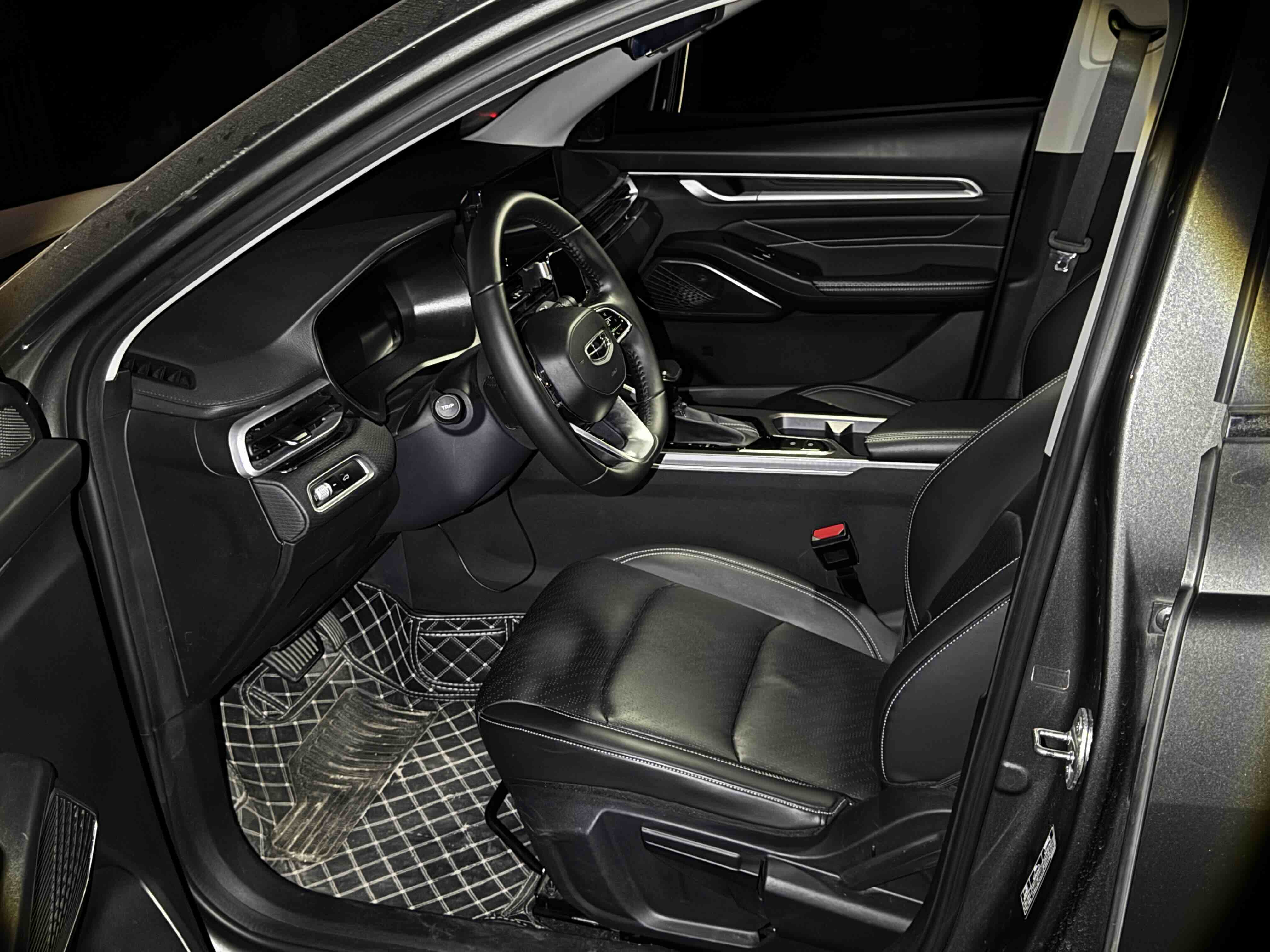 GEELY Emgrand 2021 car image #7