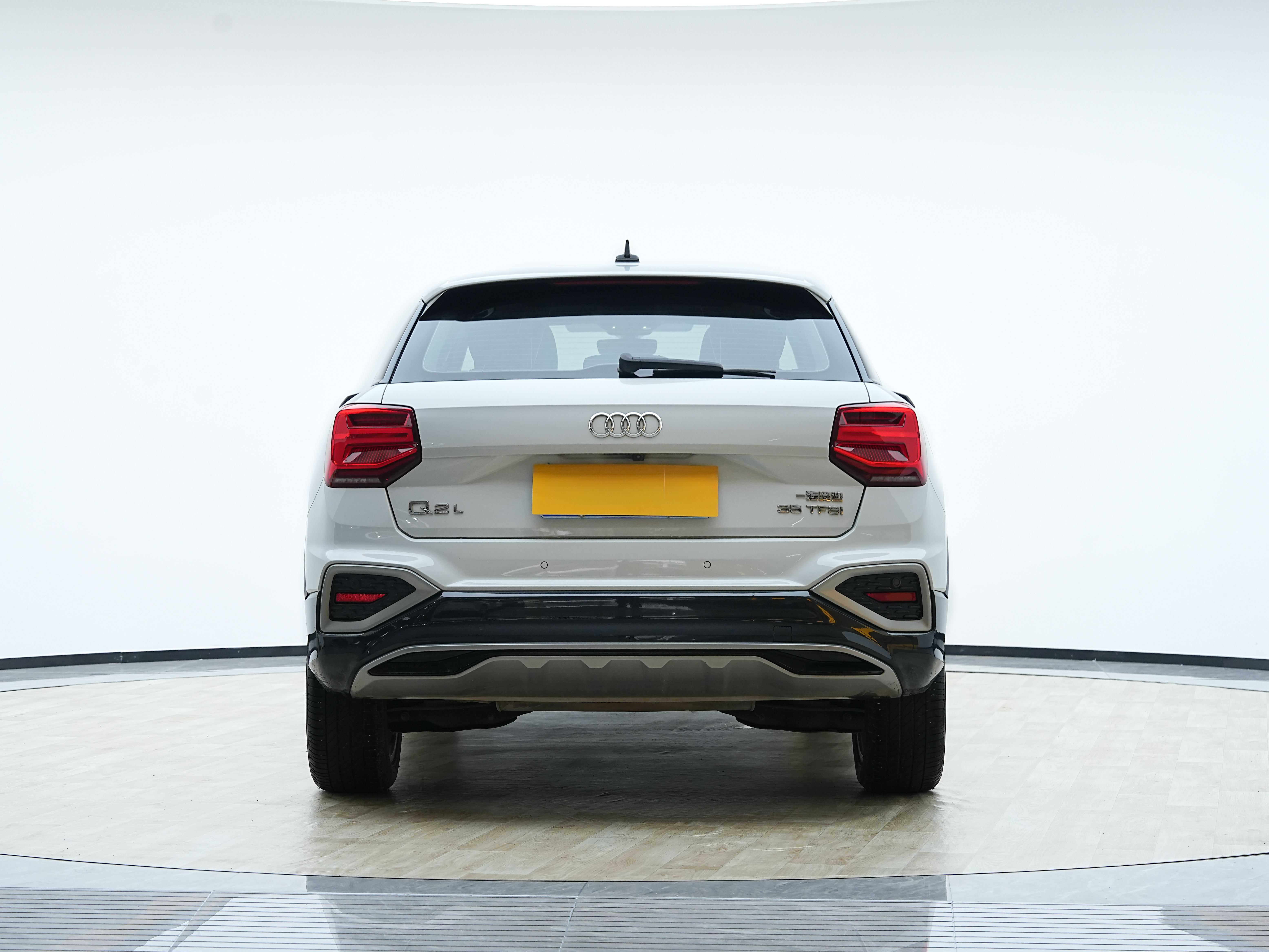 Audi Q2L 2023 imagem de carro #7