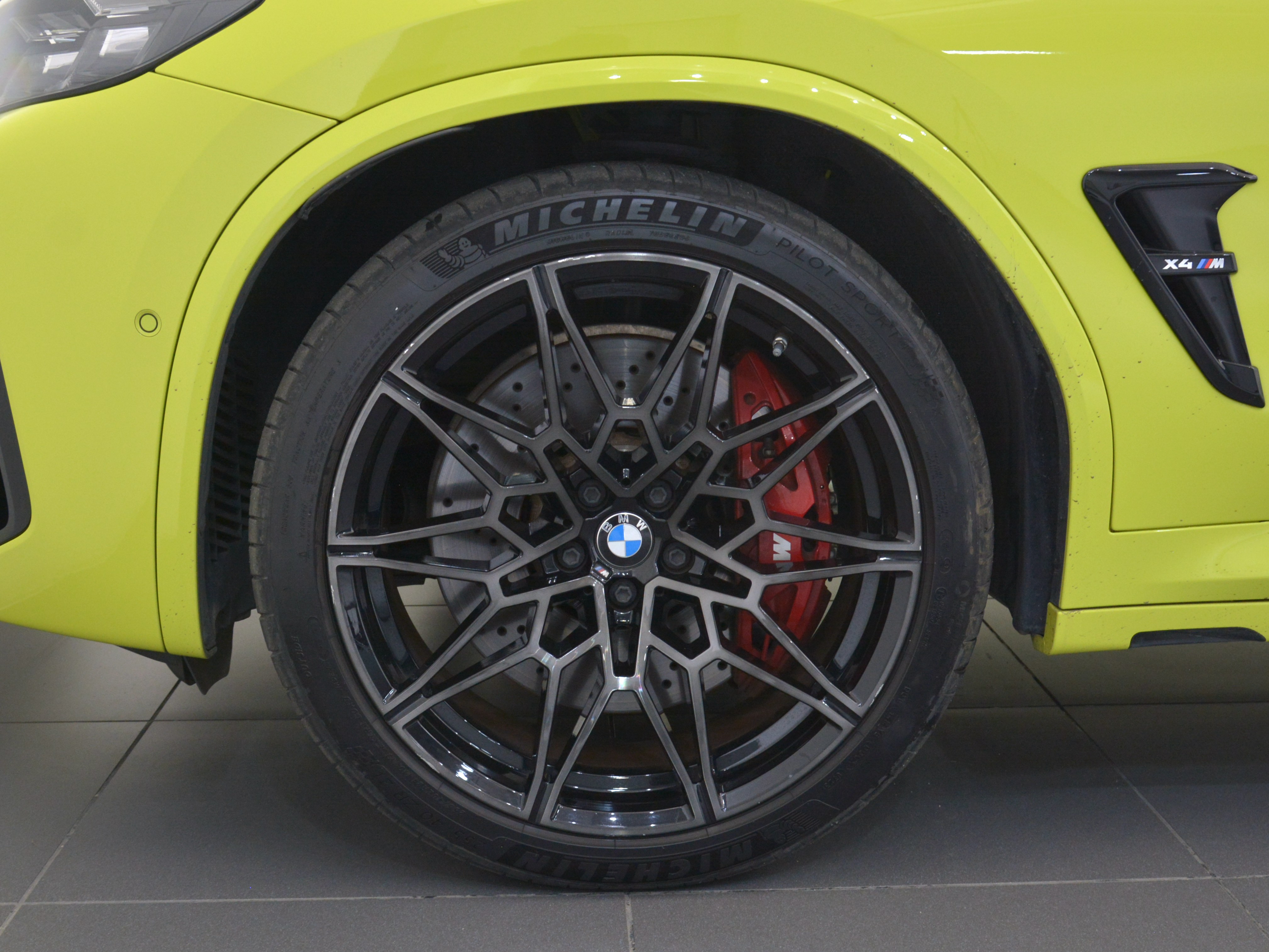 BMW X4 M 2024 car image #7