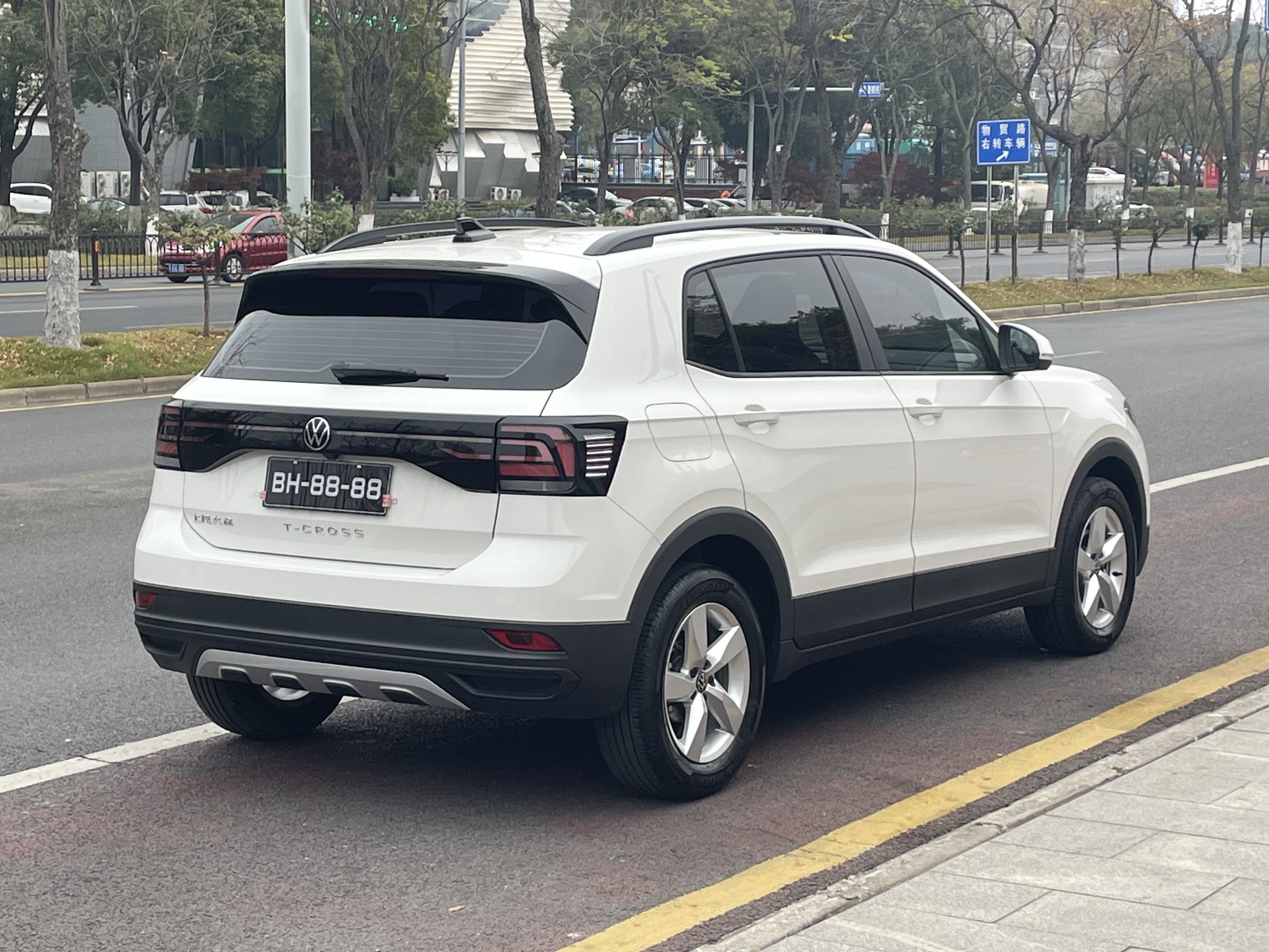 Volkswagen T-Cross 2022 #7 Volkswagen T-Cross 2022 car image #7
