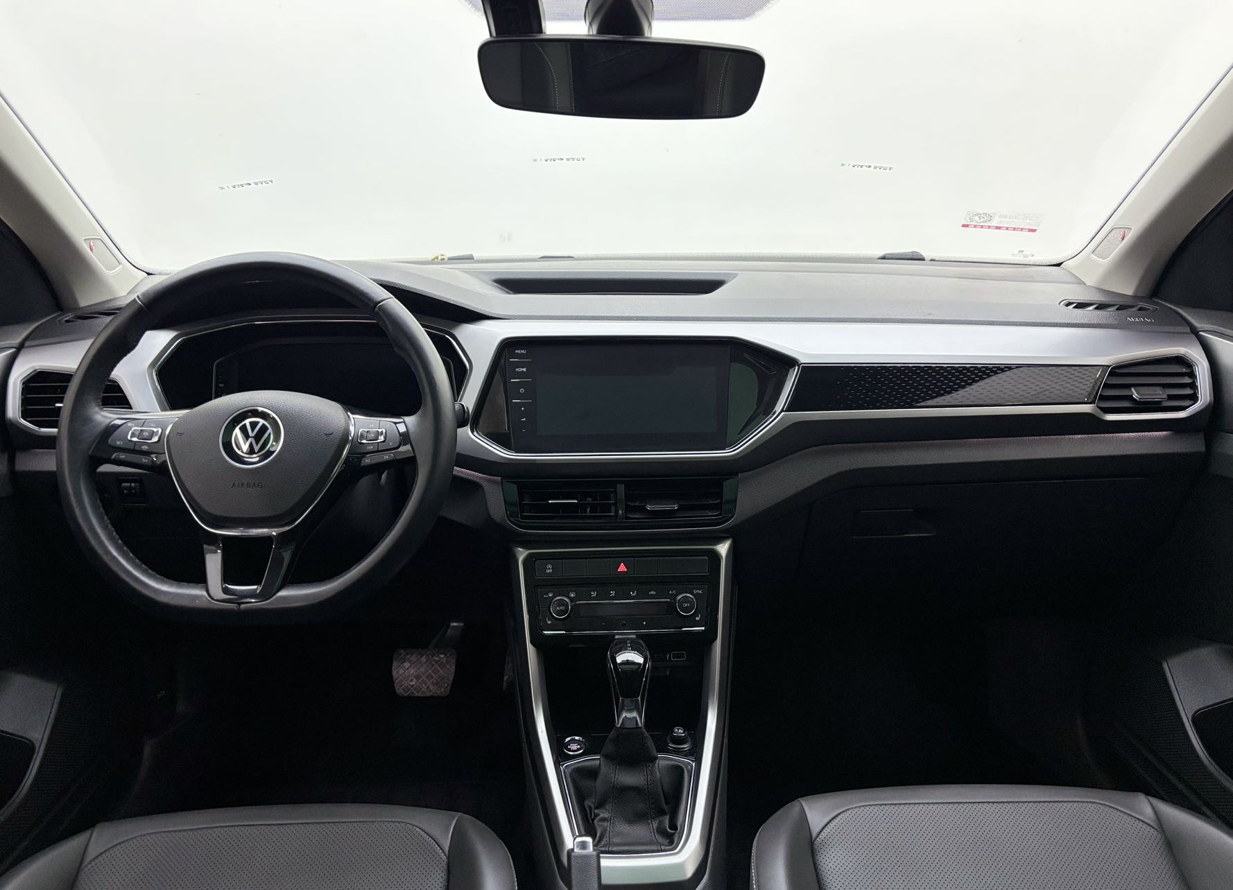 Volkswagen T-Cross 2022 #7 Volkswagen T-Cross 2022 car image #7