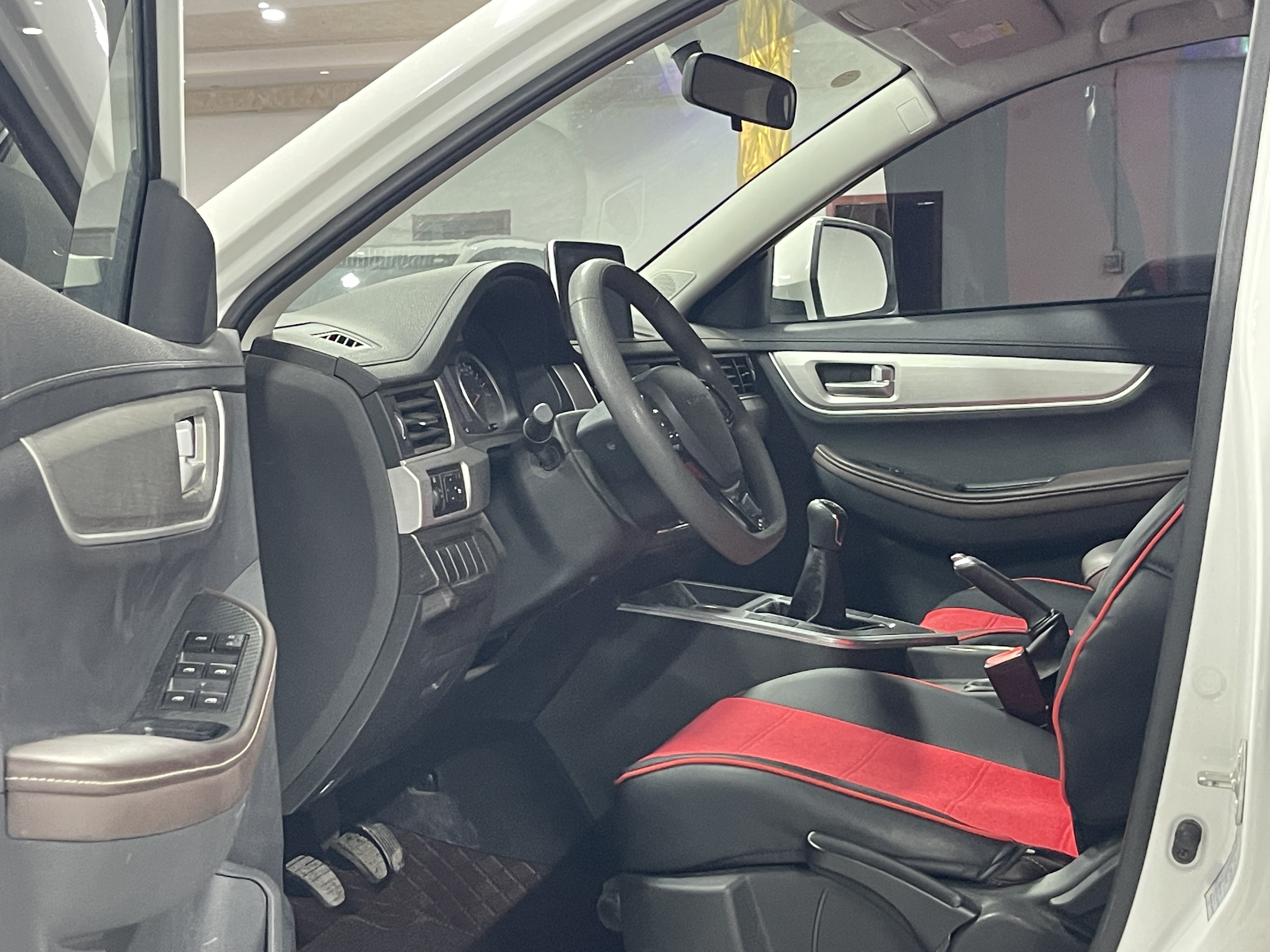 T5 2023 immagine di auto #7