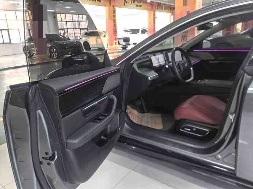 Xpeng P7 2021 صورة سيارة #7