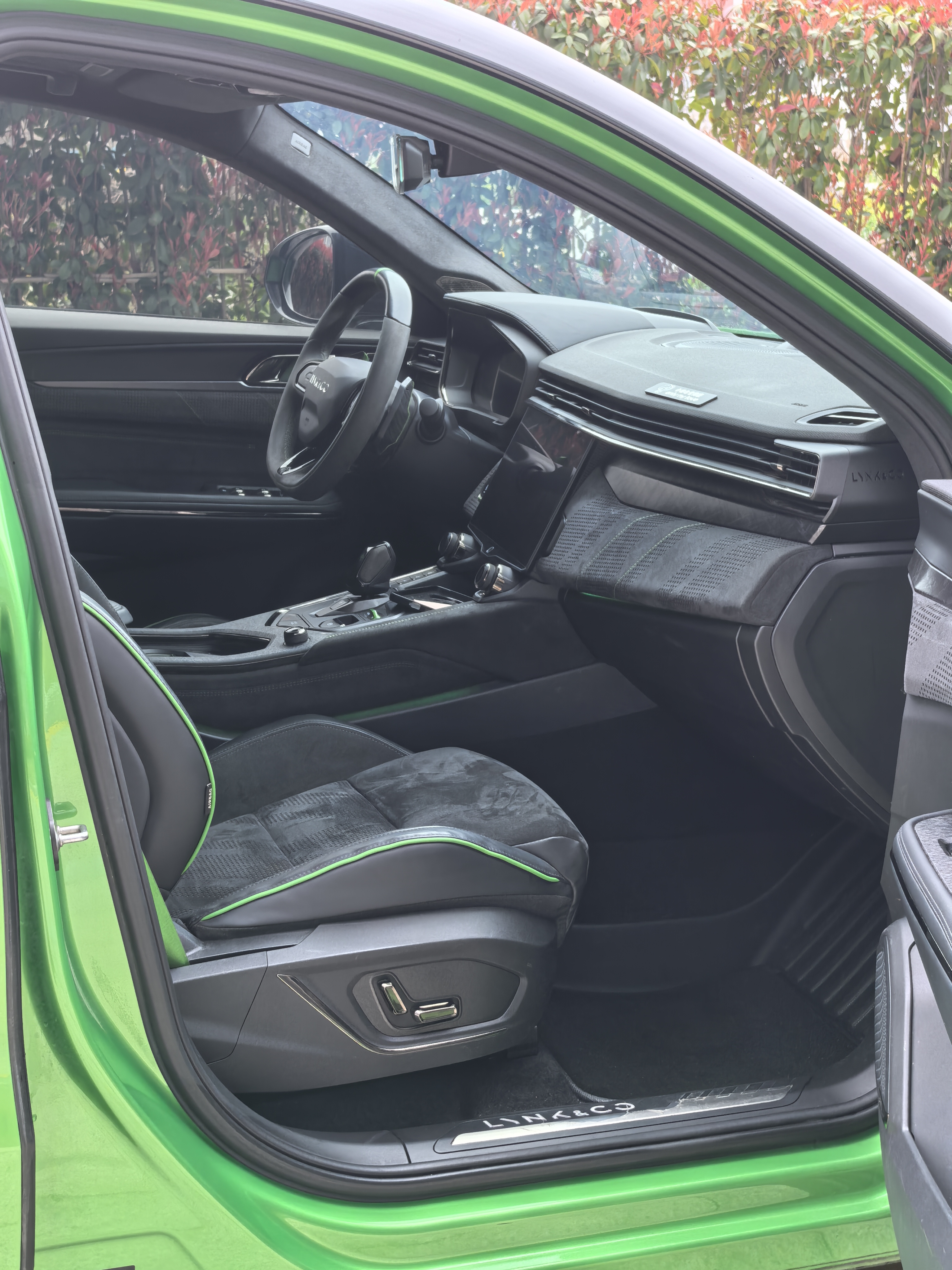 Lynk & Co 05 2022 car image #7