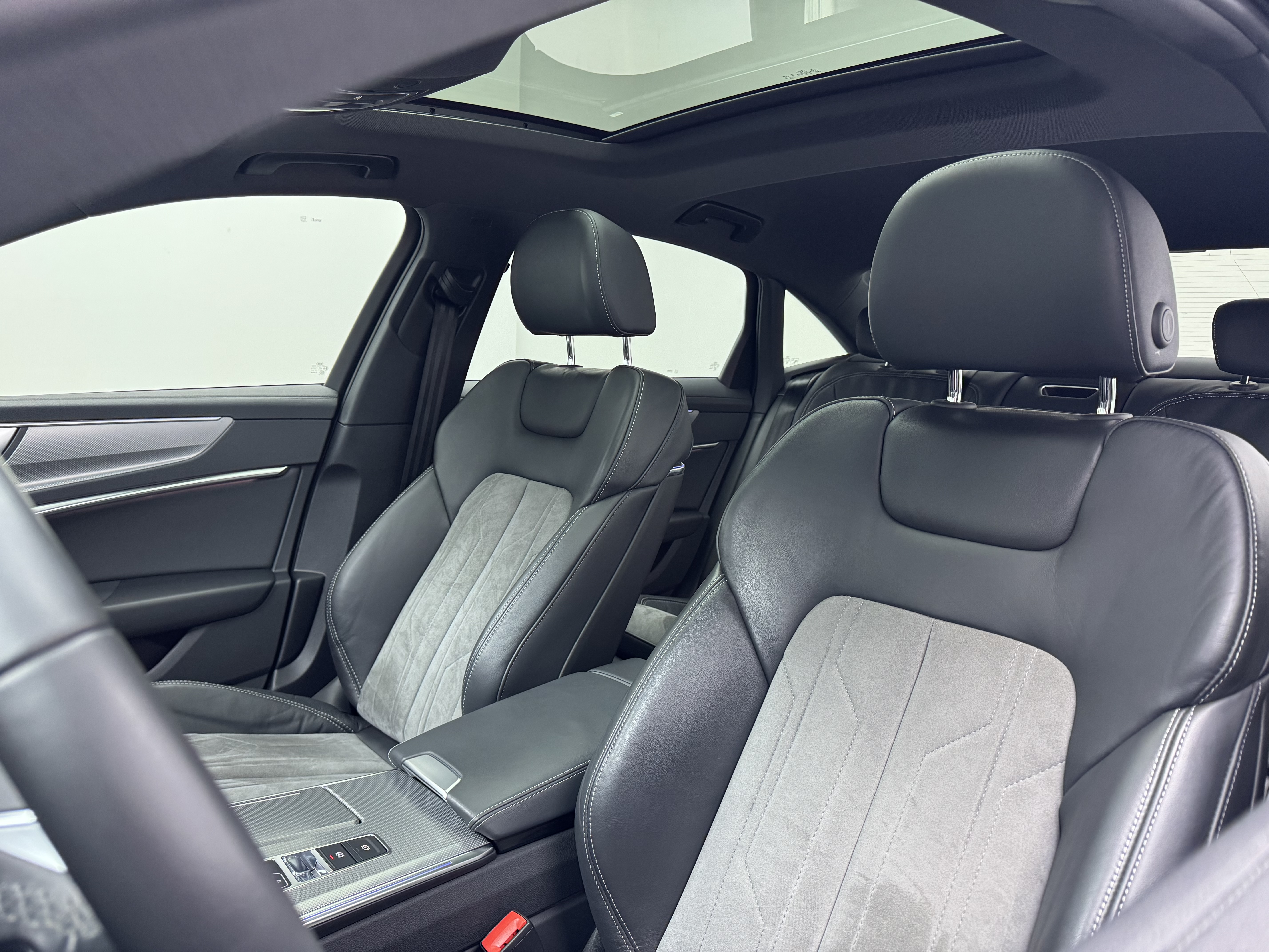 Audi A6L 2022 صورة سيارة #7