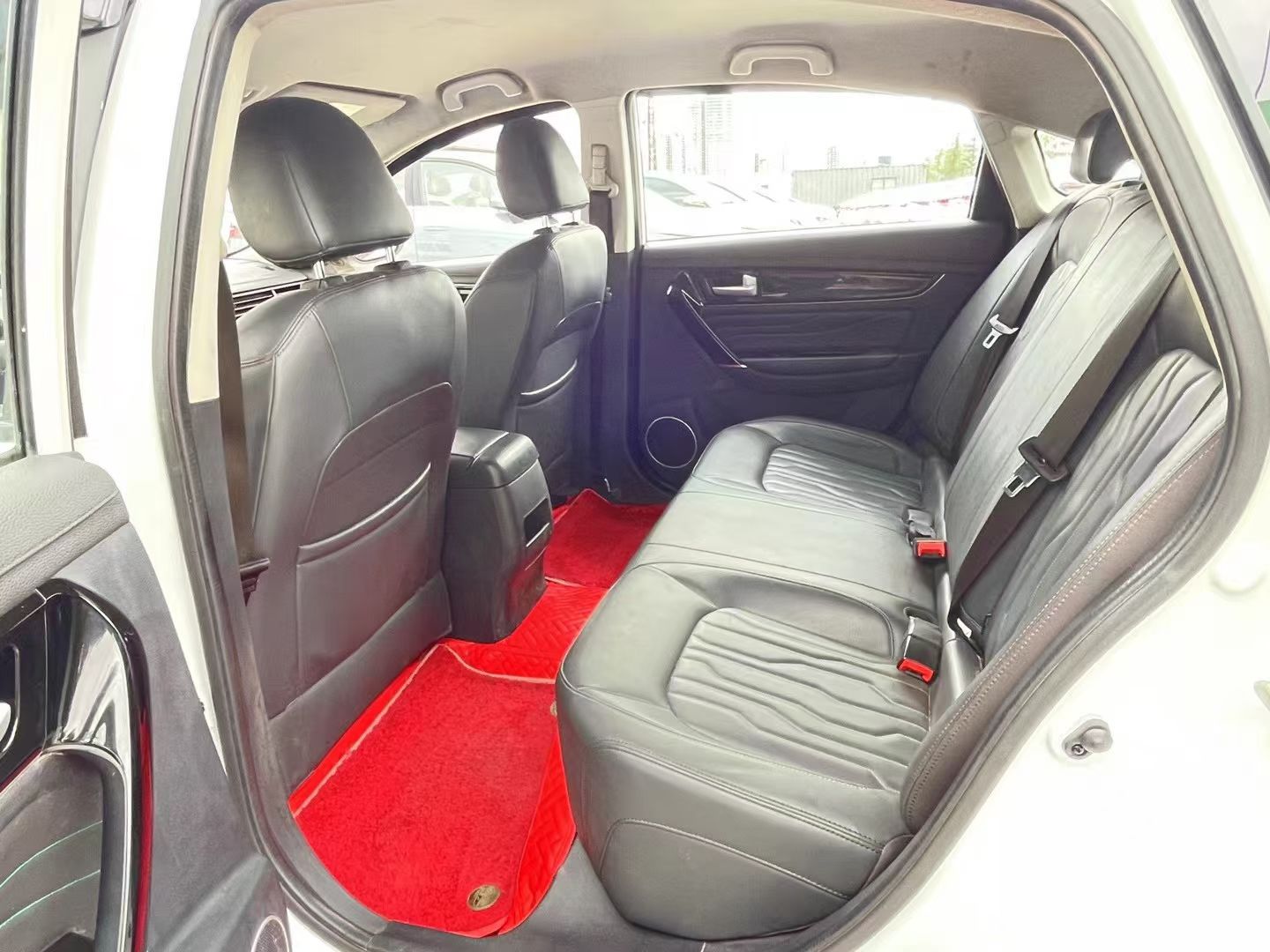 Forthing S60 EV 2022 car image #7