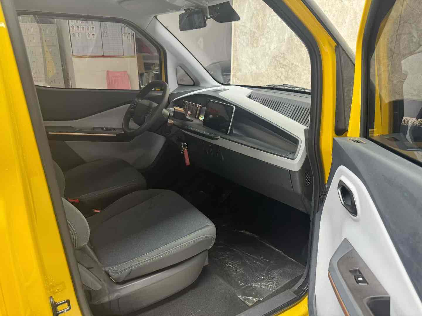 Wuling Nano EV 2022 #7 Wuling Nano EV 2022 car image #7