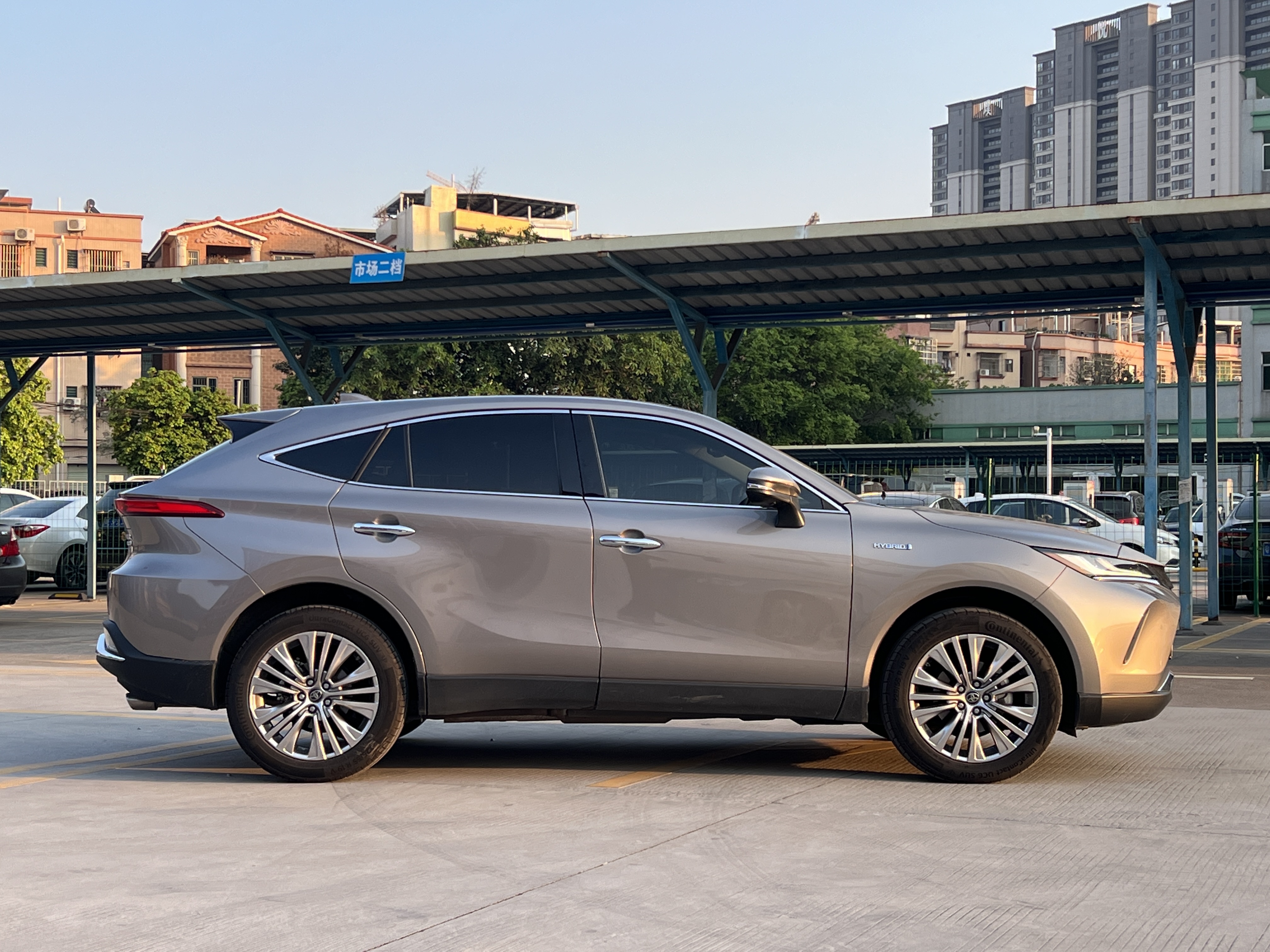 Toyota Harrier 2022 car image #7