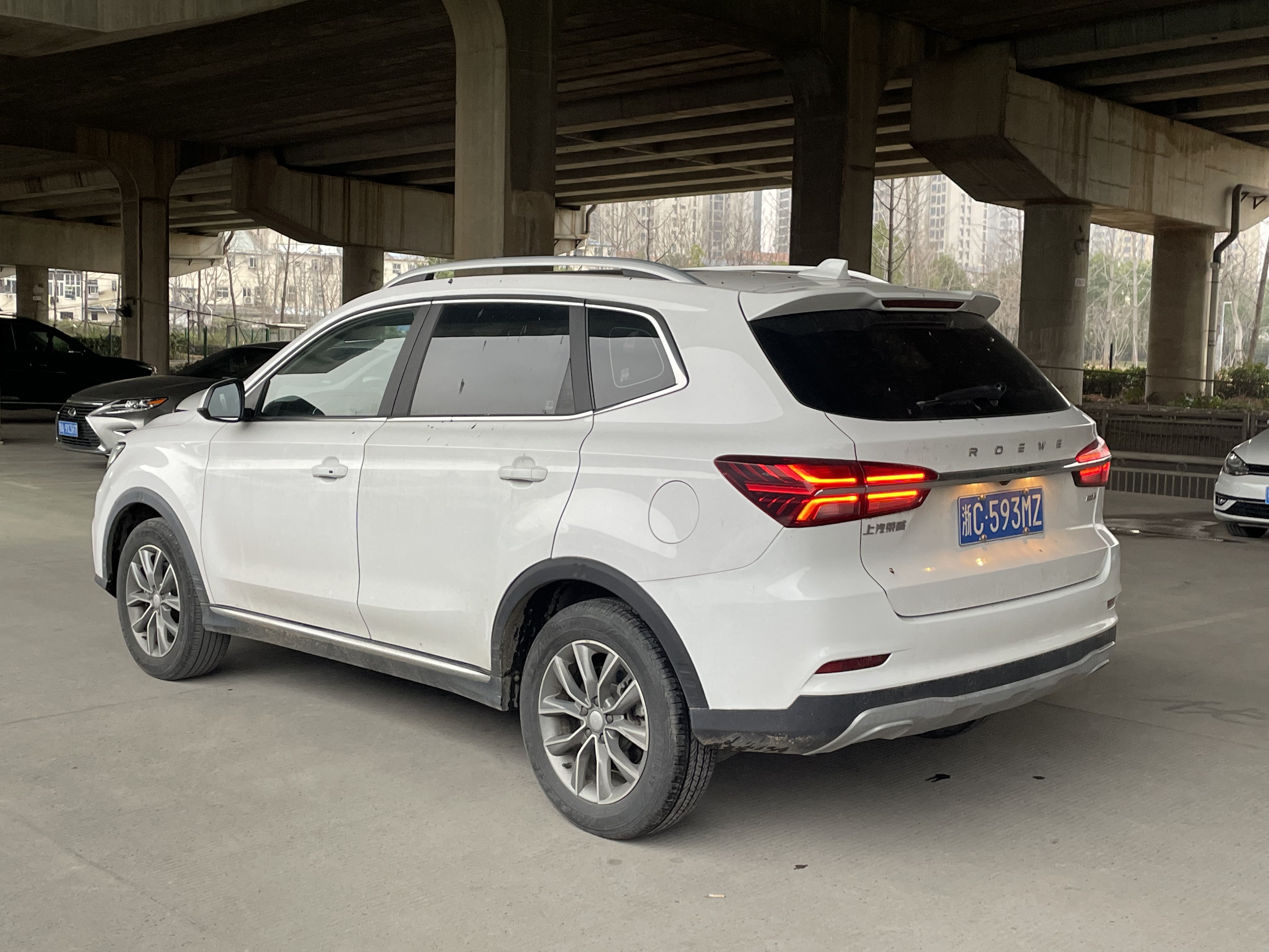 Roewe RX5 2022 изображение автомобиля #7