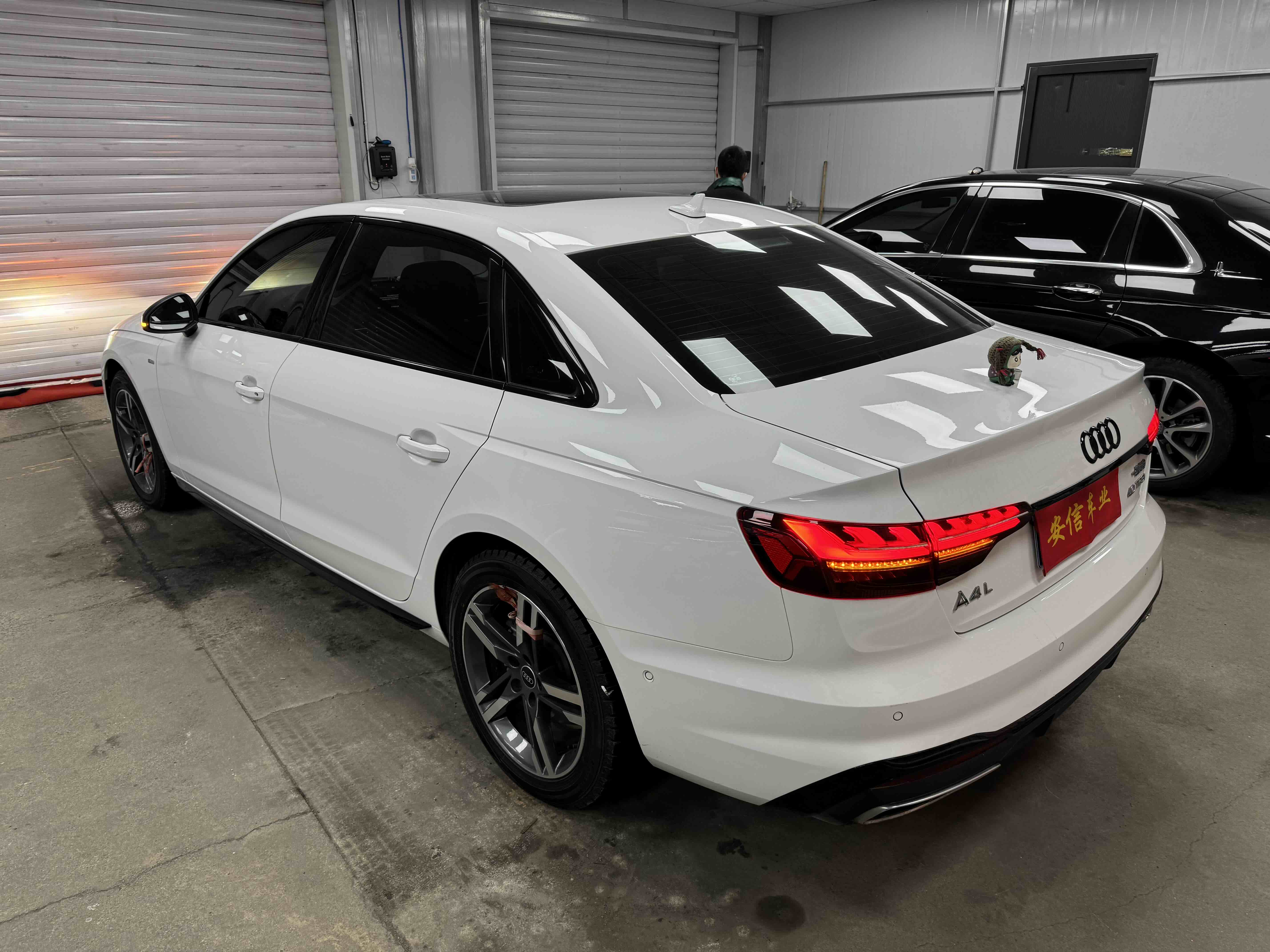 Audi A4L 2023 car image #7