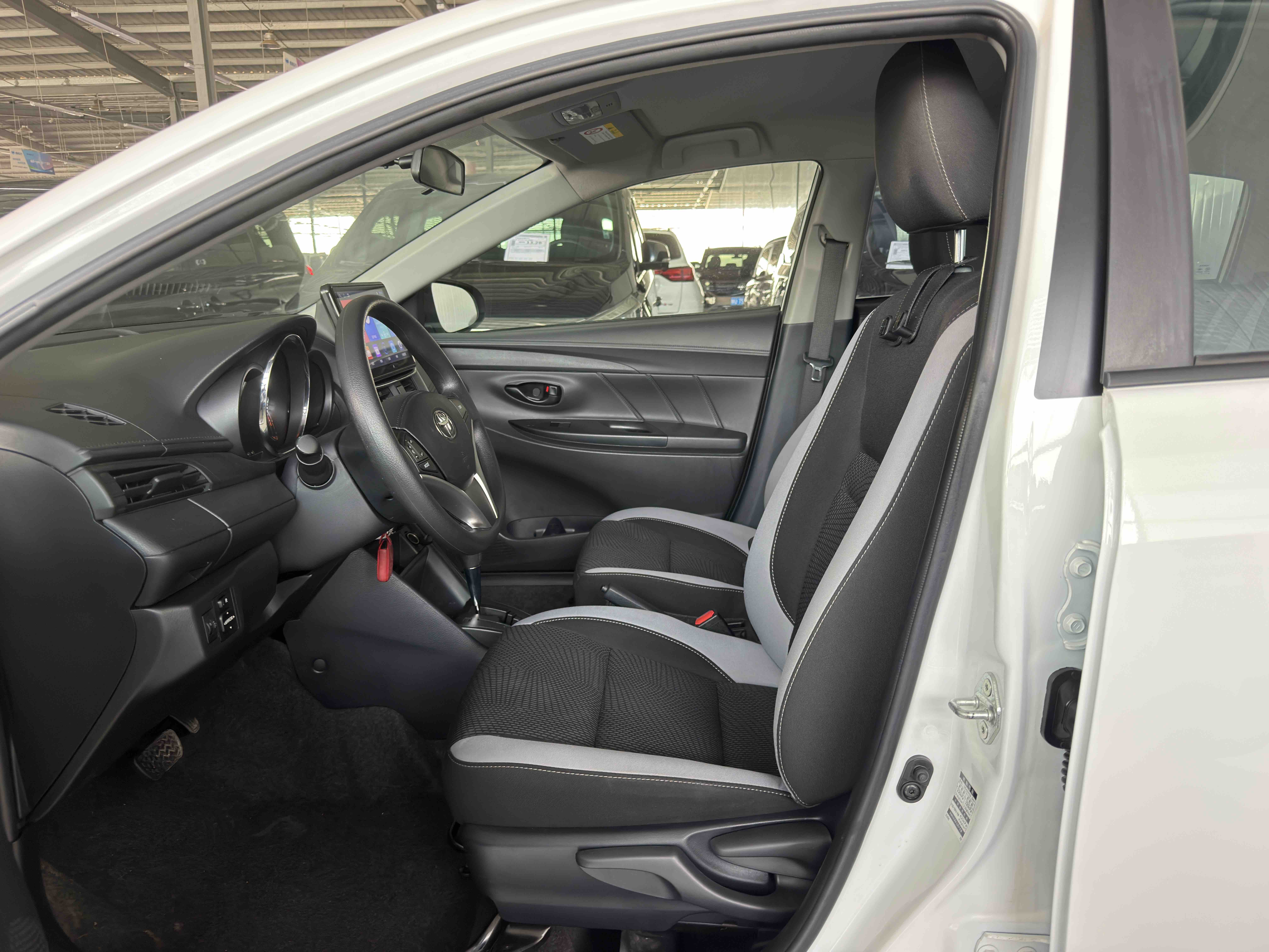 Toyota Yaris L Zhixuan 2022 immagine di auto #7