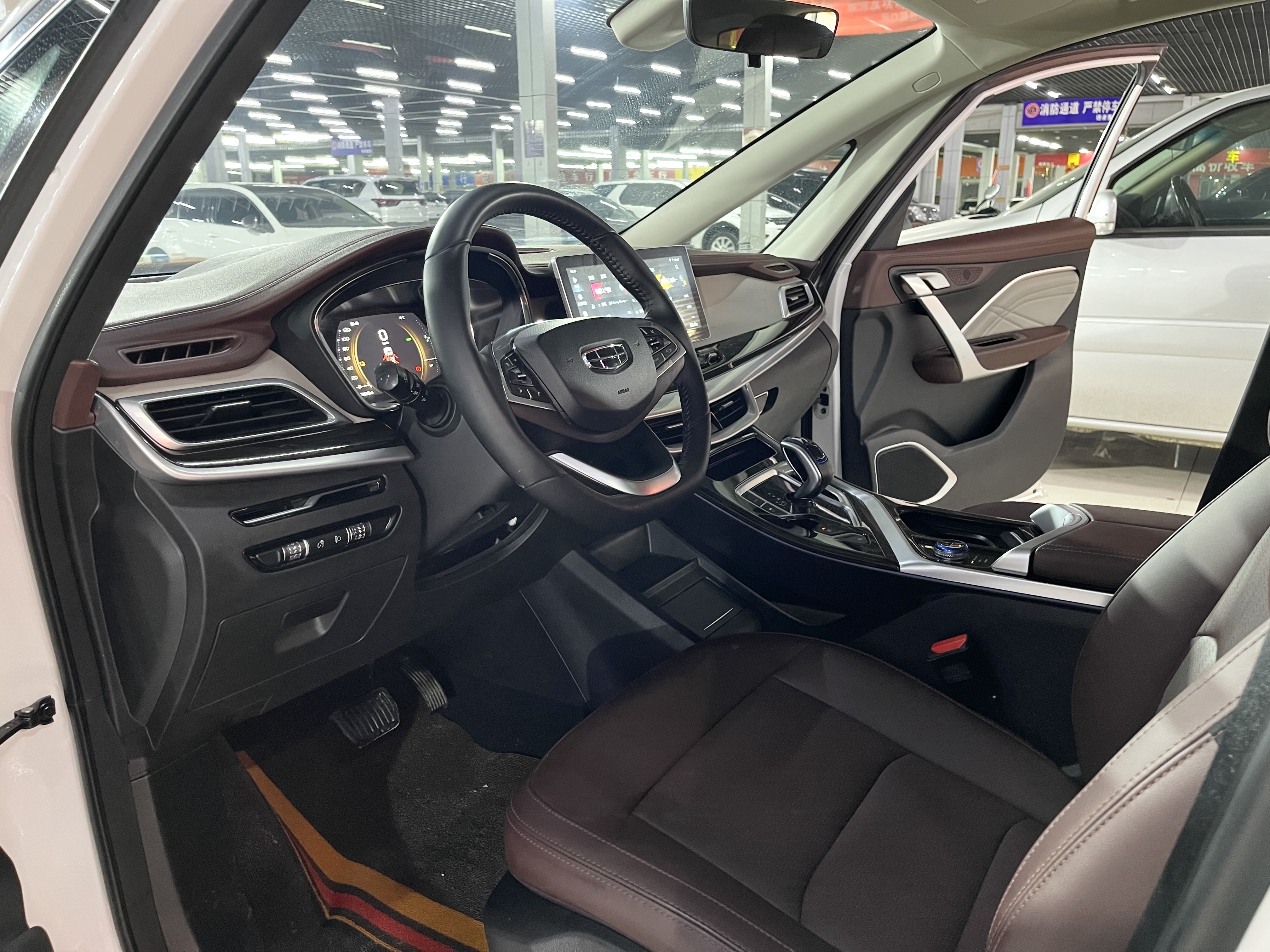 GEELY JiaJi New Energy 2022 car image #7