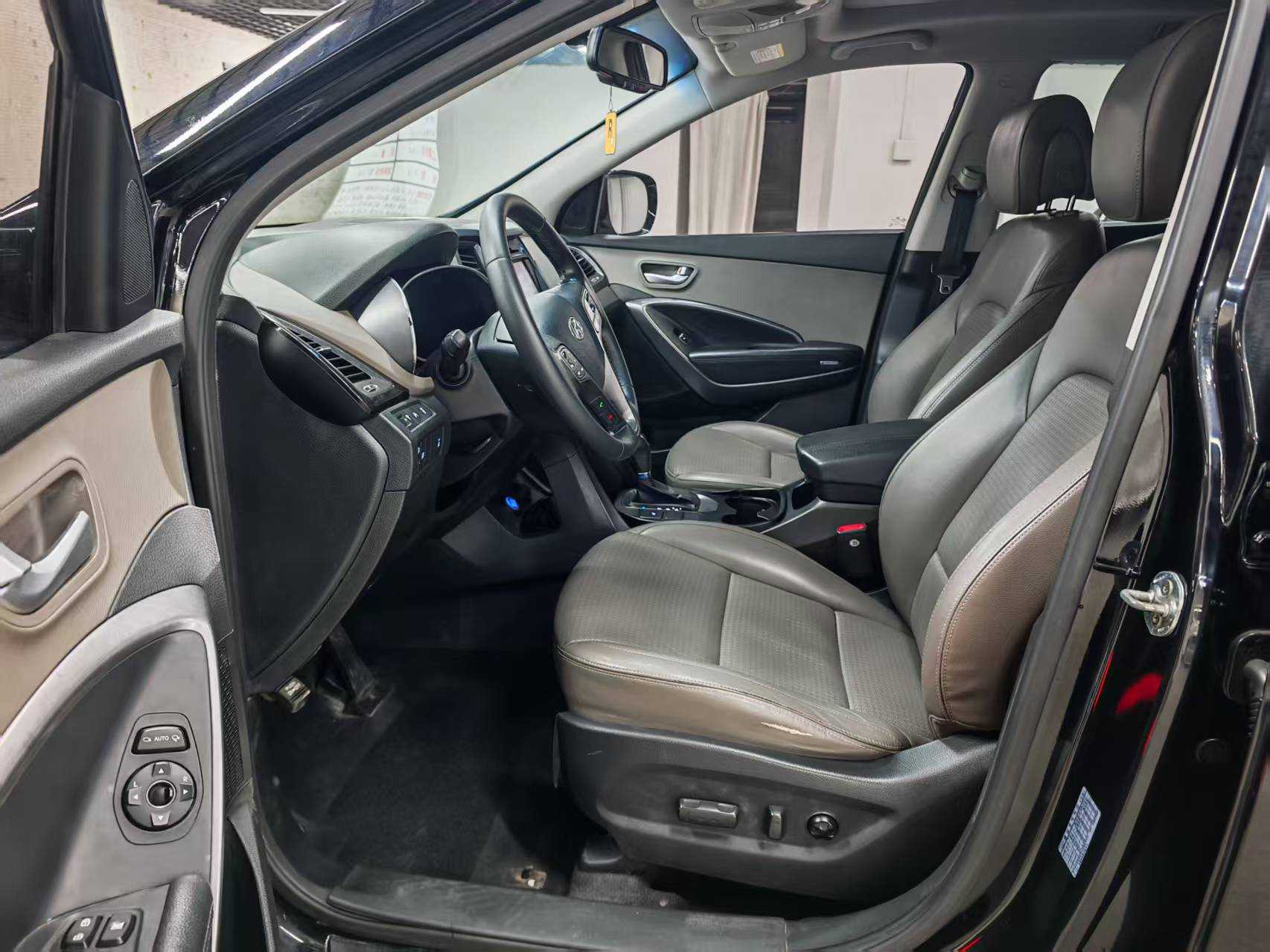 Hyundai Santa Fe (Imported) 2013 car image #7