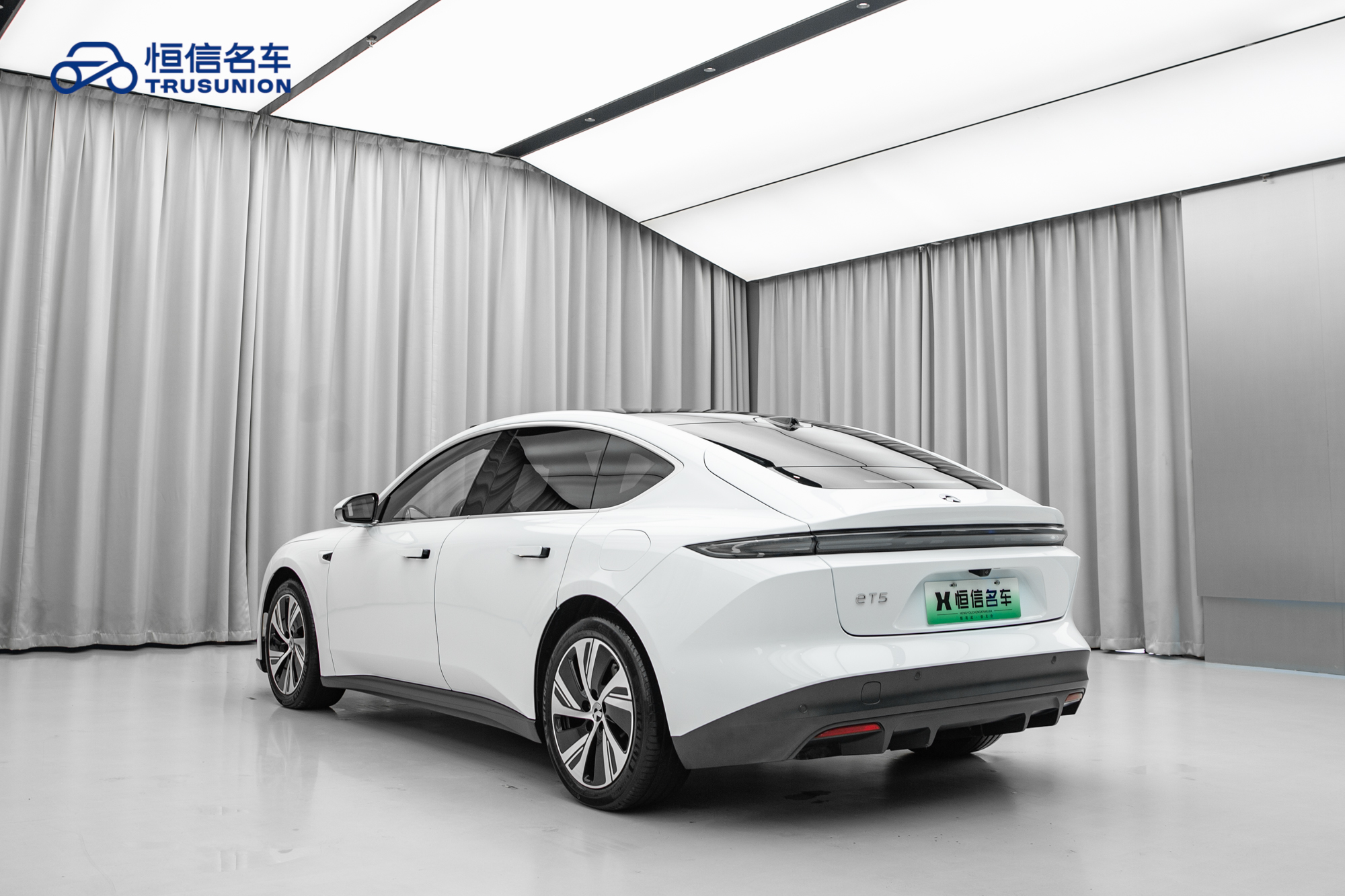 NIO ET5 2023 изображение автомобиля #7