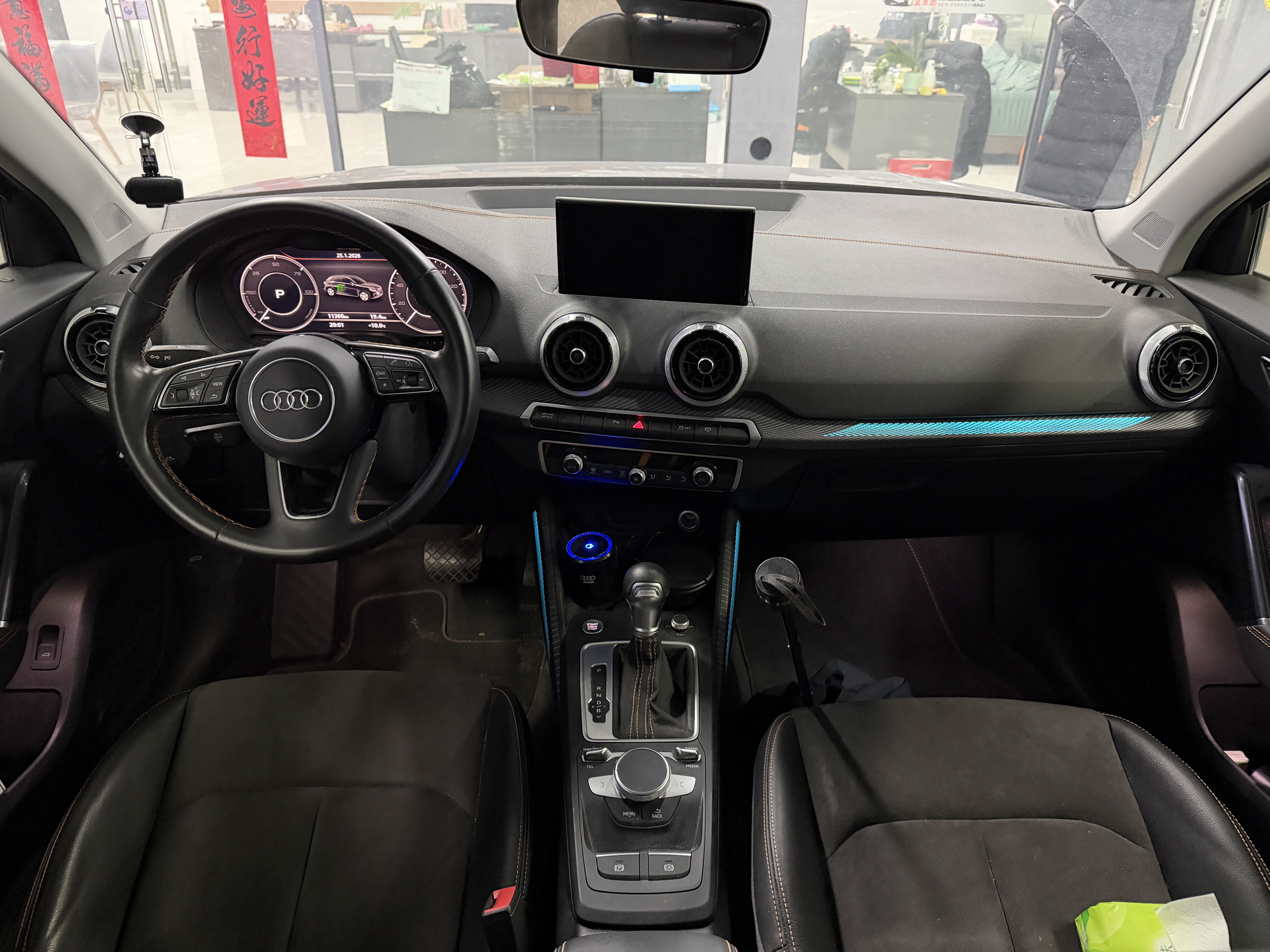 Q2L e-tron 2022 #7 Q2L e-tron 2022 car image #7