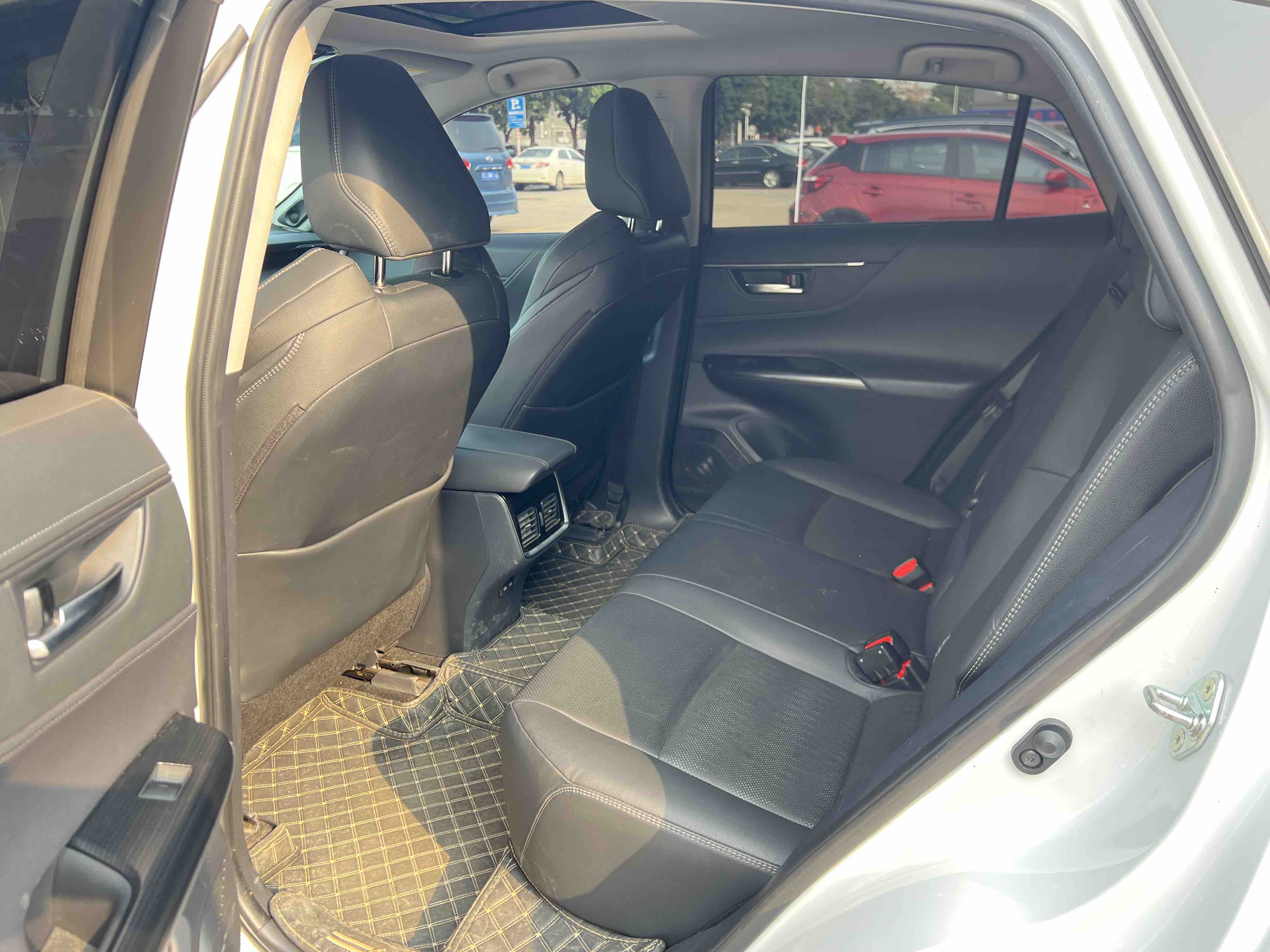 Toyota Venza 2023 car image #7