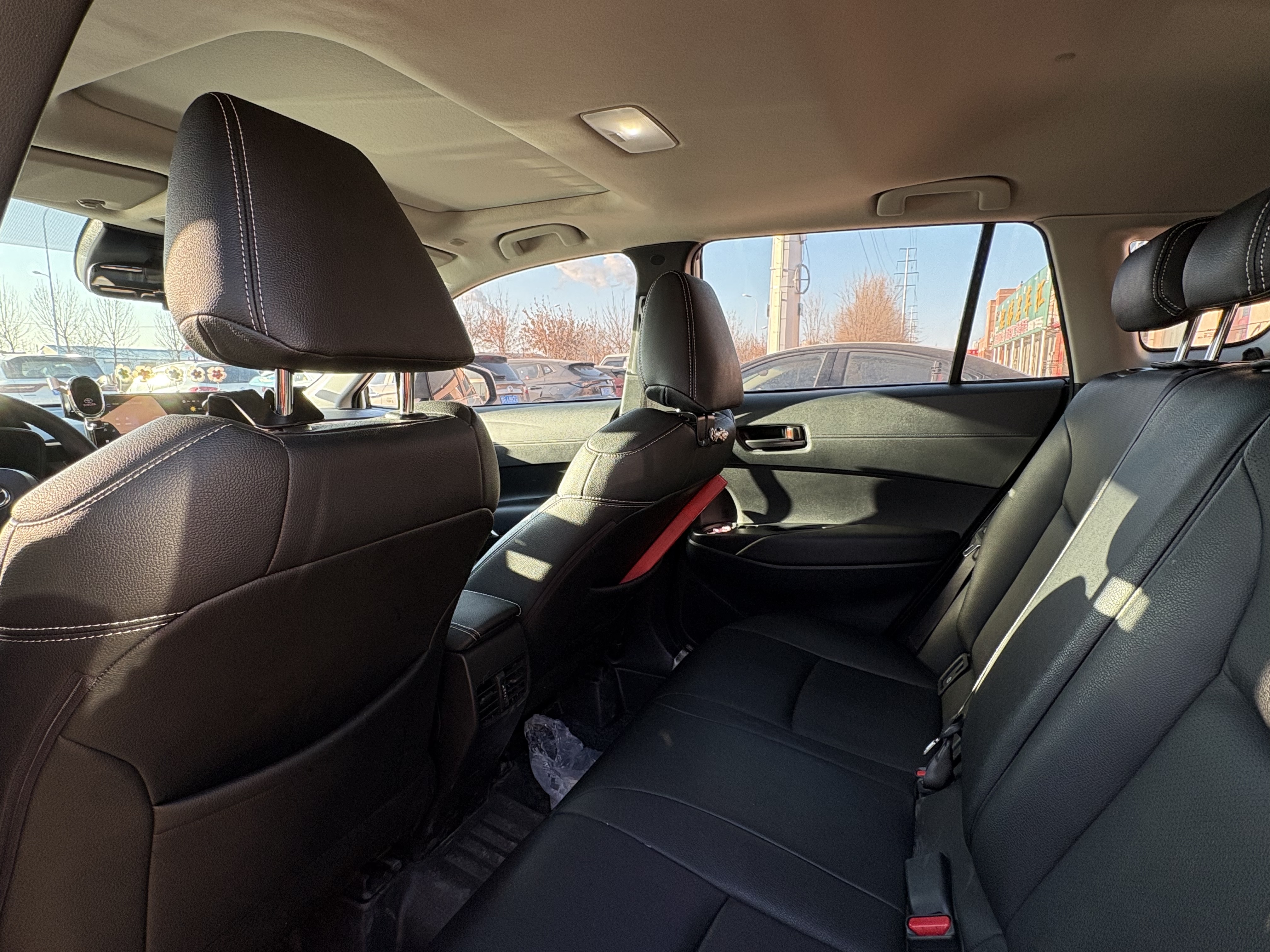 Toyota Corolla Cross 2023 immagine di auto #7