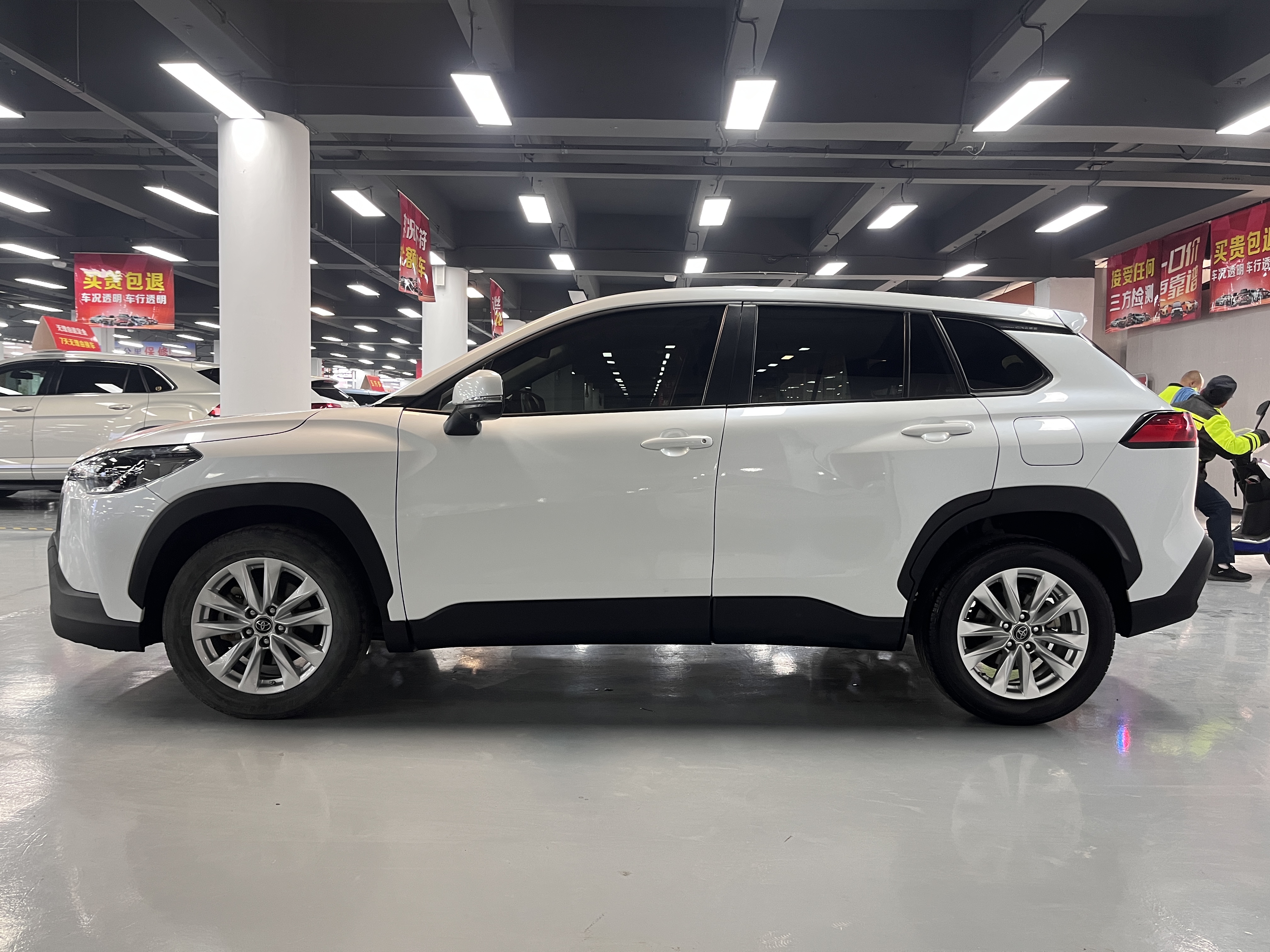 Toyota Corolla Cross 2023 car image #7