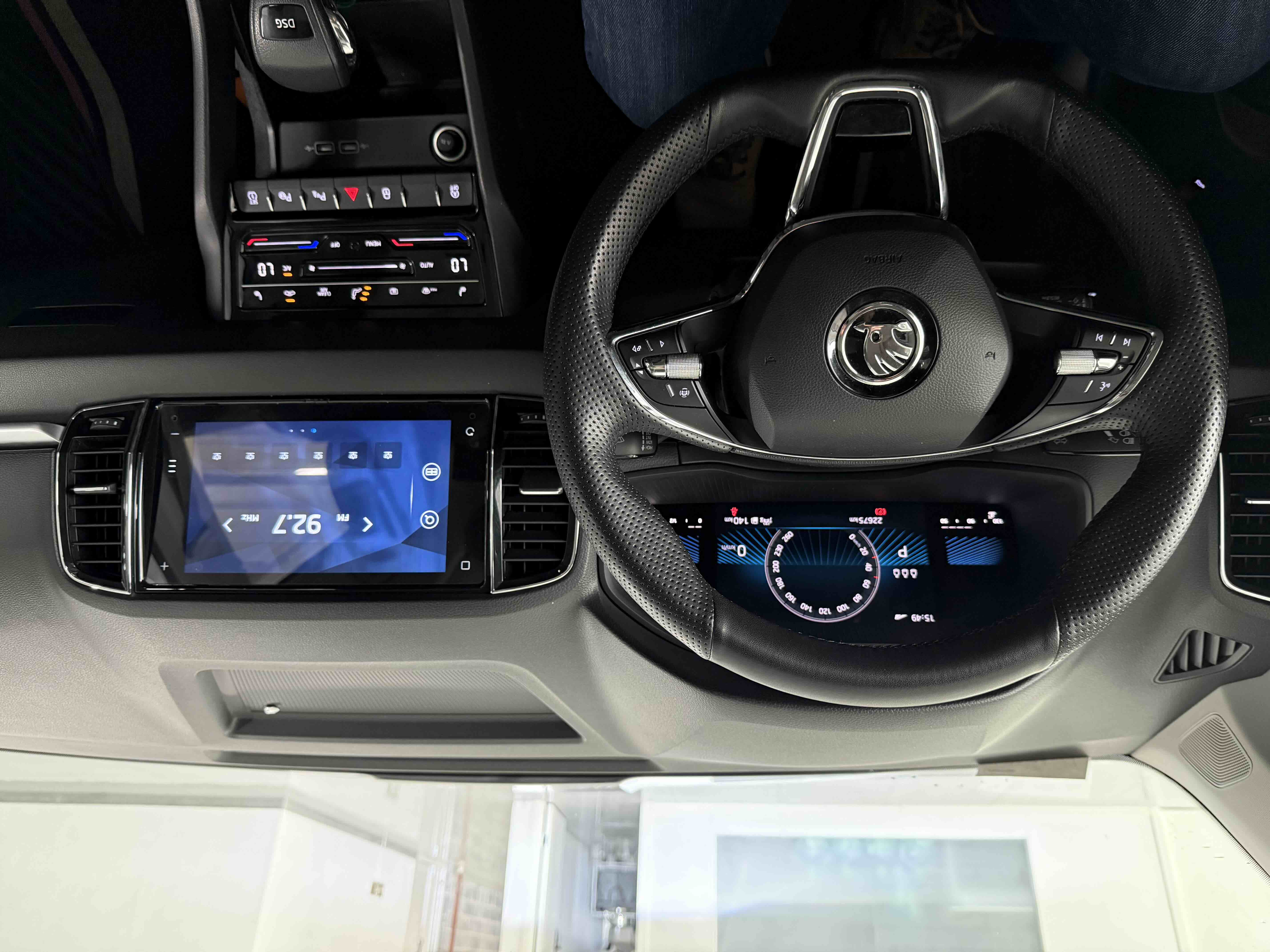 Skoda Karoq 2022 изображение автомобиля #7