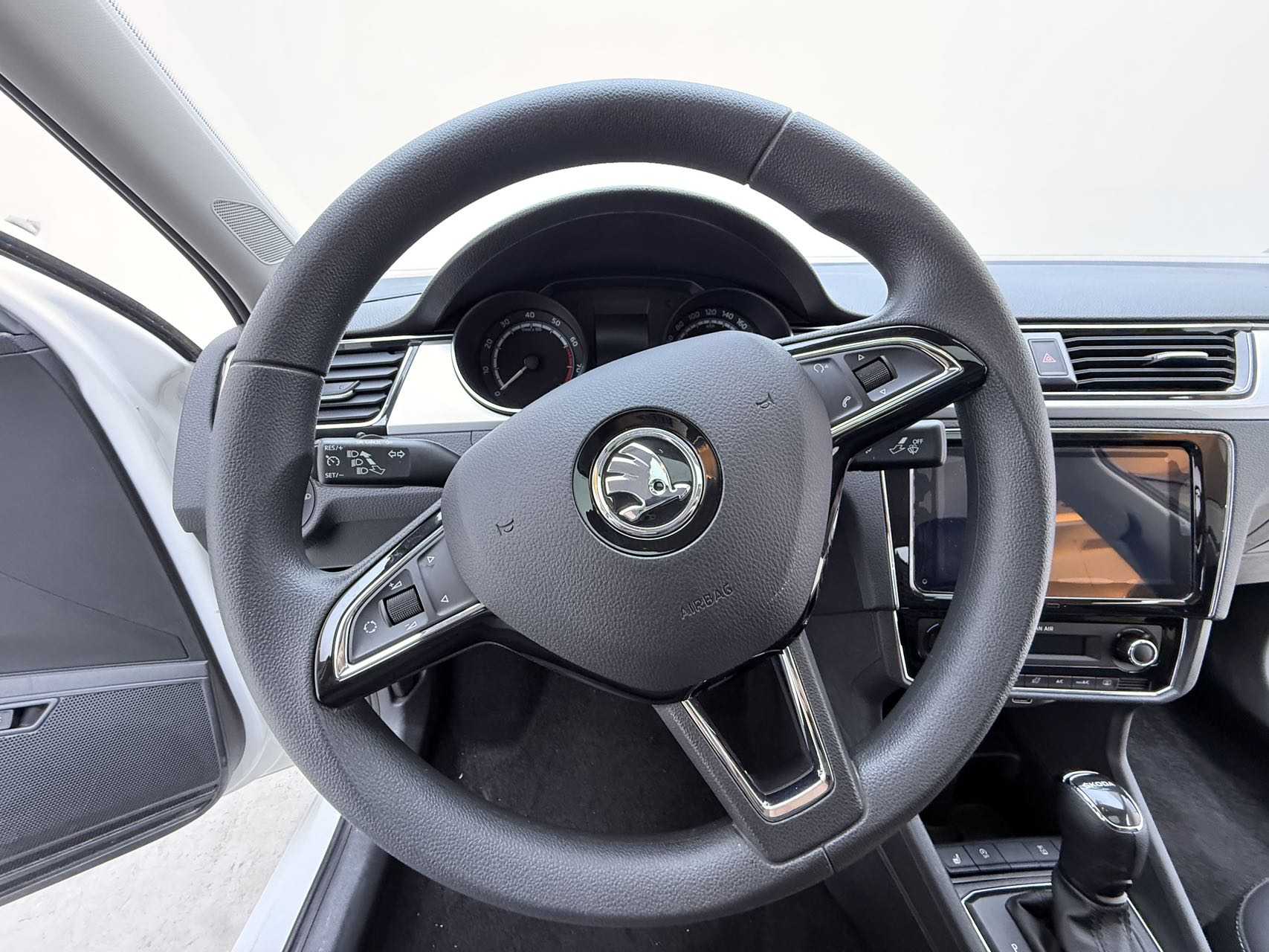 Skoda Rapid 2022 изображение автомобиля #7