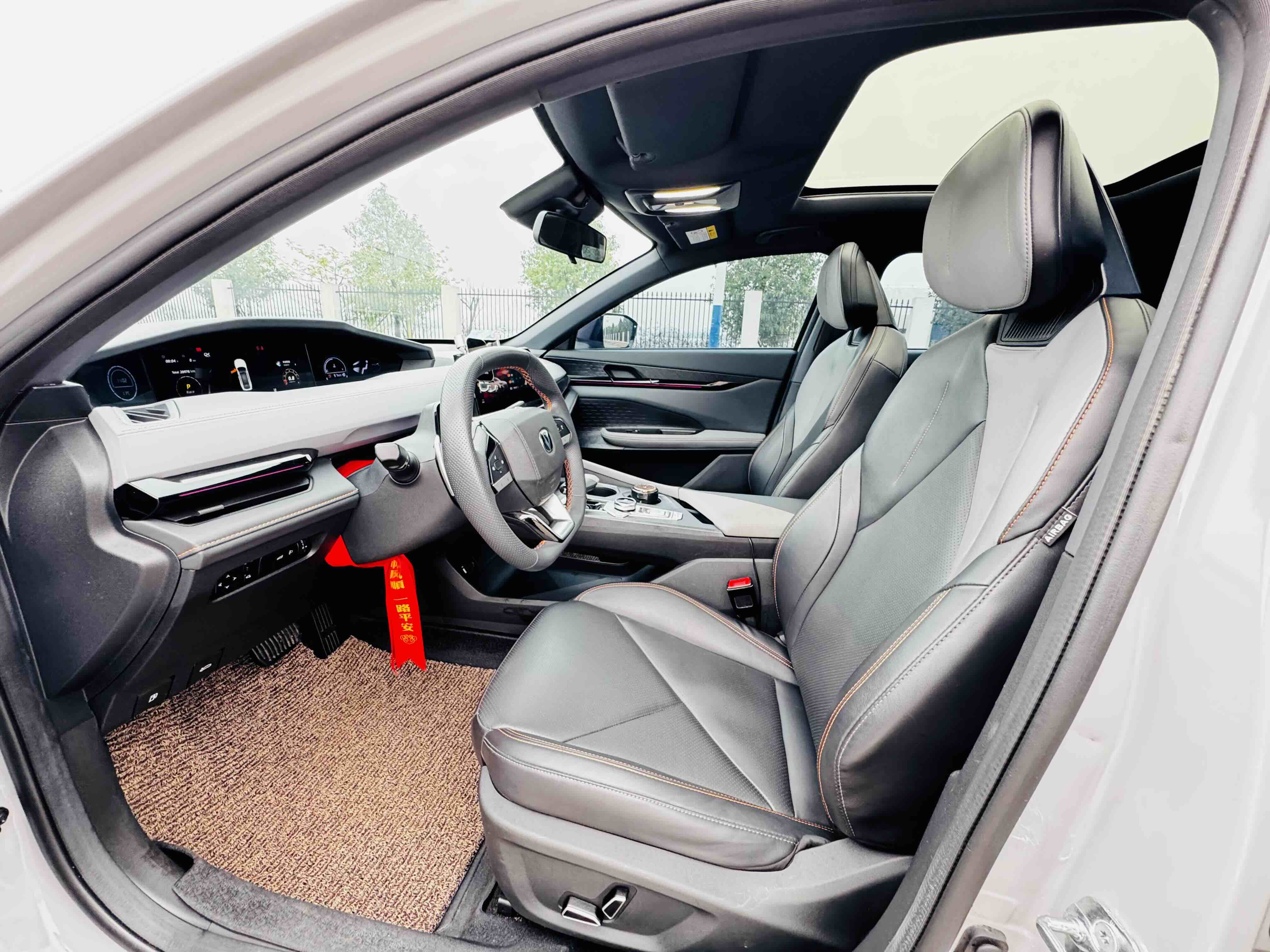 Changan UNI-V 2022 car image #7