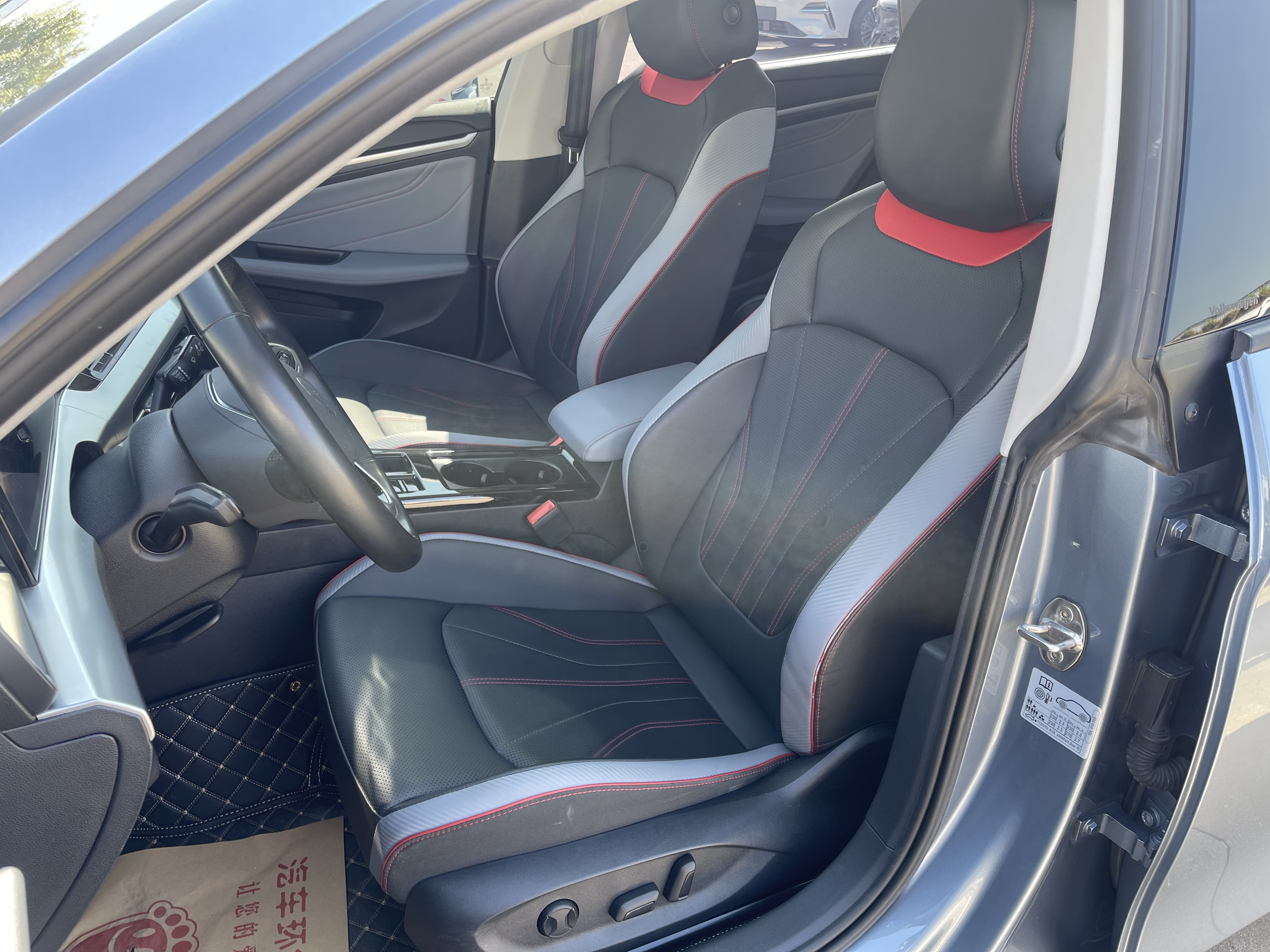 Volkswagen Lamando 2022 immagine di auto #7