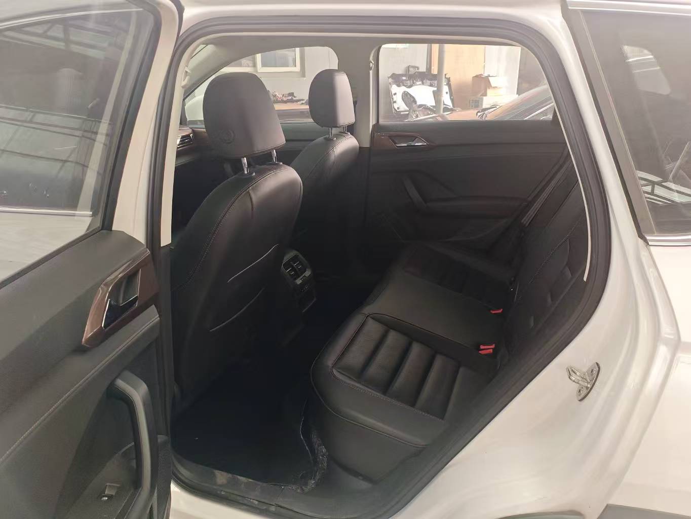 Volkswagen Tharu 2022 car image #7