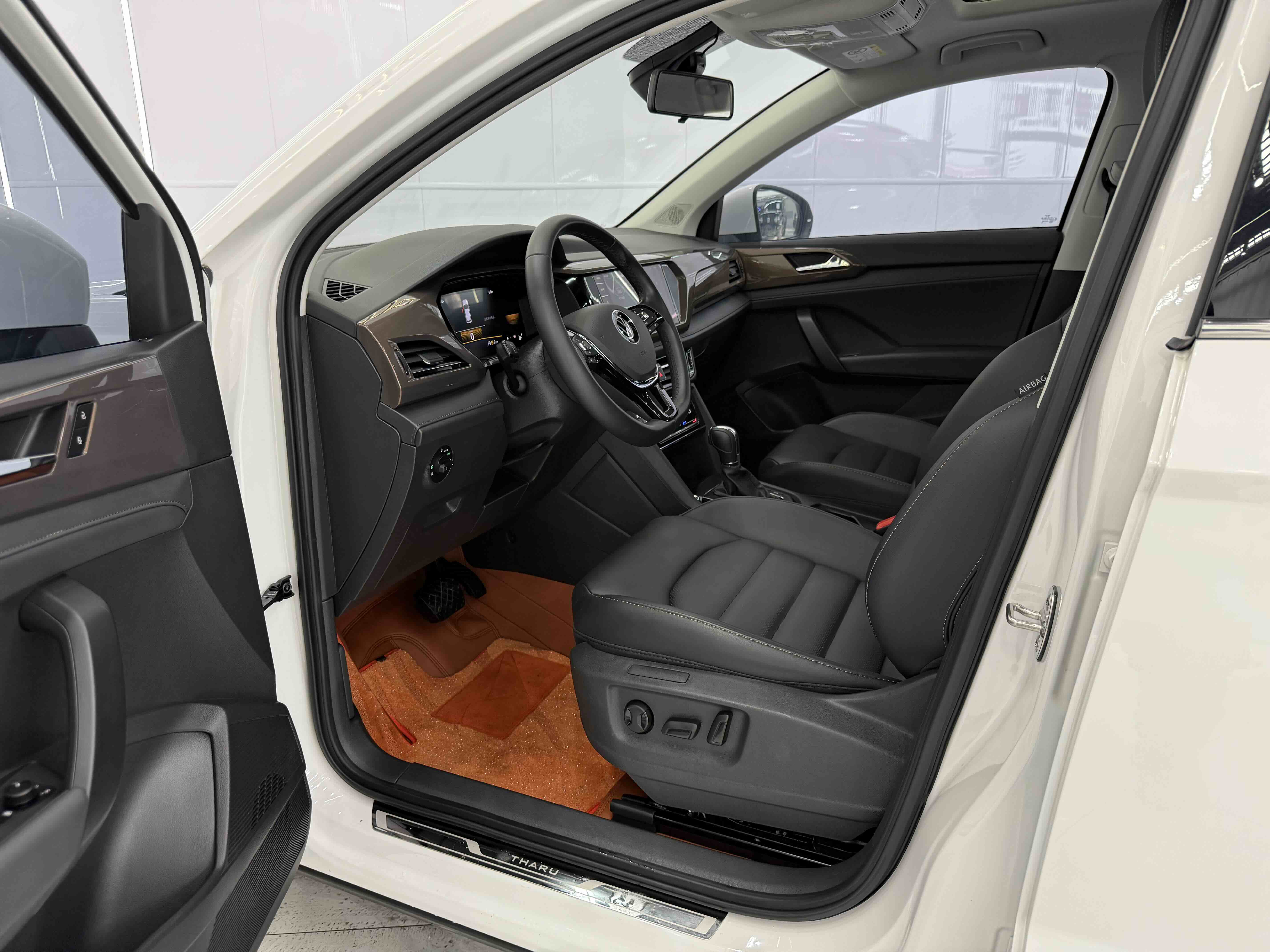 Volkswagen Tharu 2022 car image #7