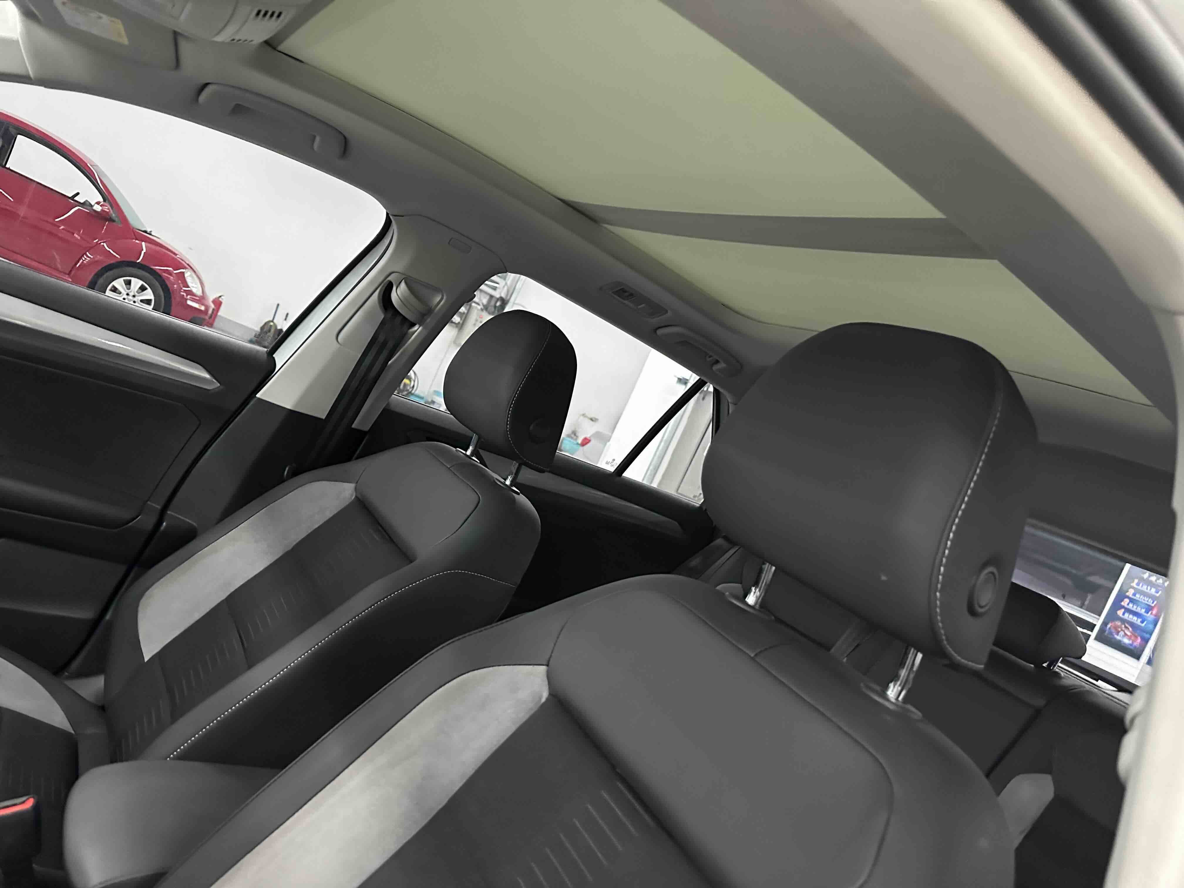 T-Roc 2022 car image #7