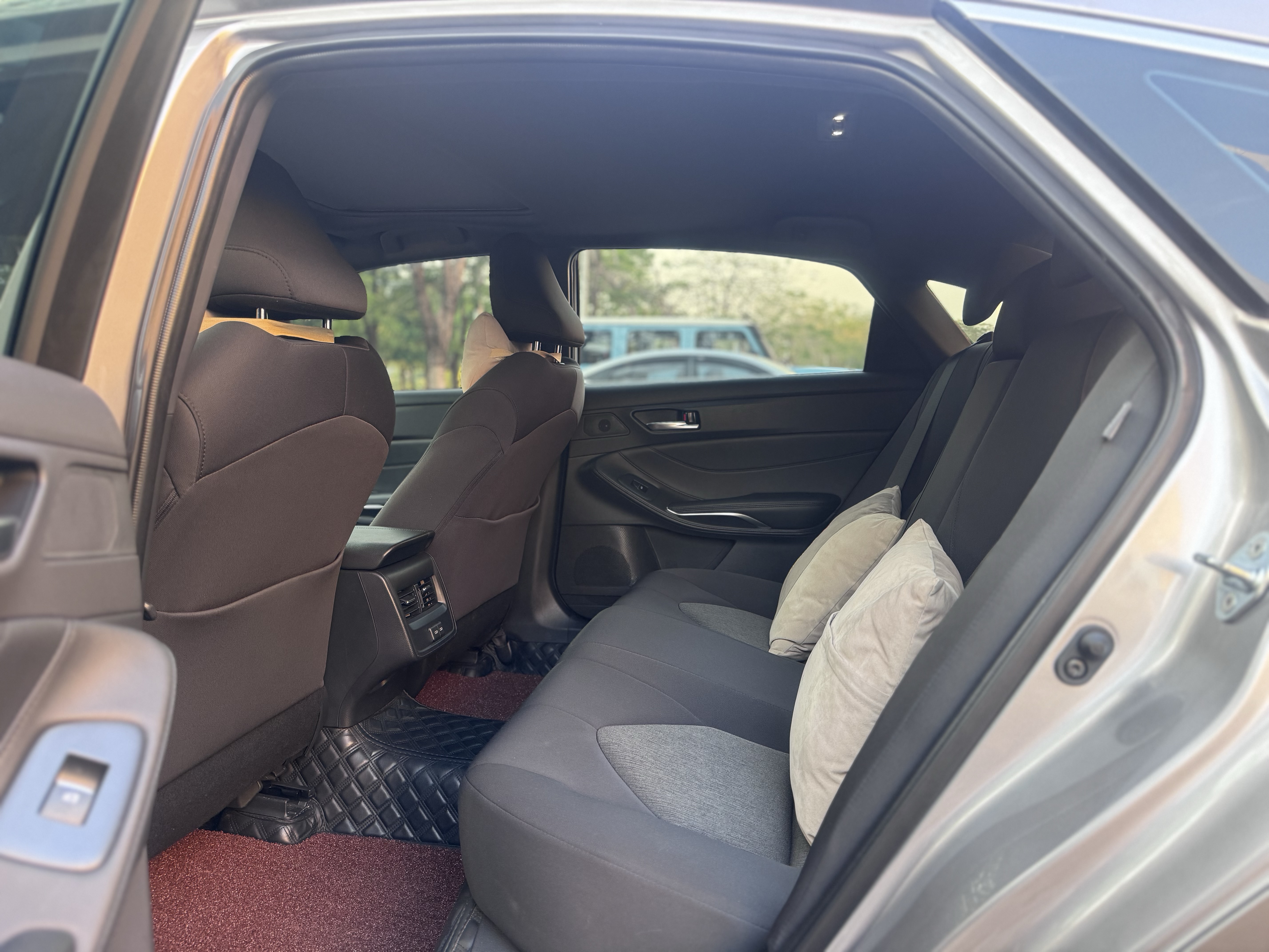 Toyota Avalon 2022 car image #7