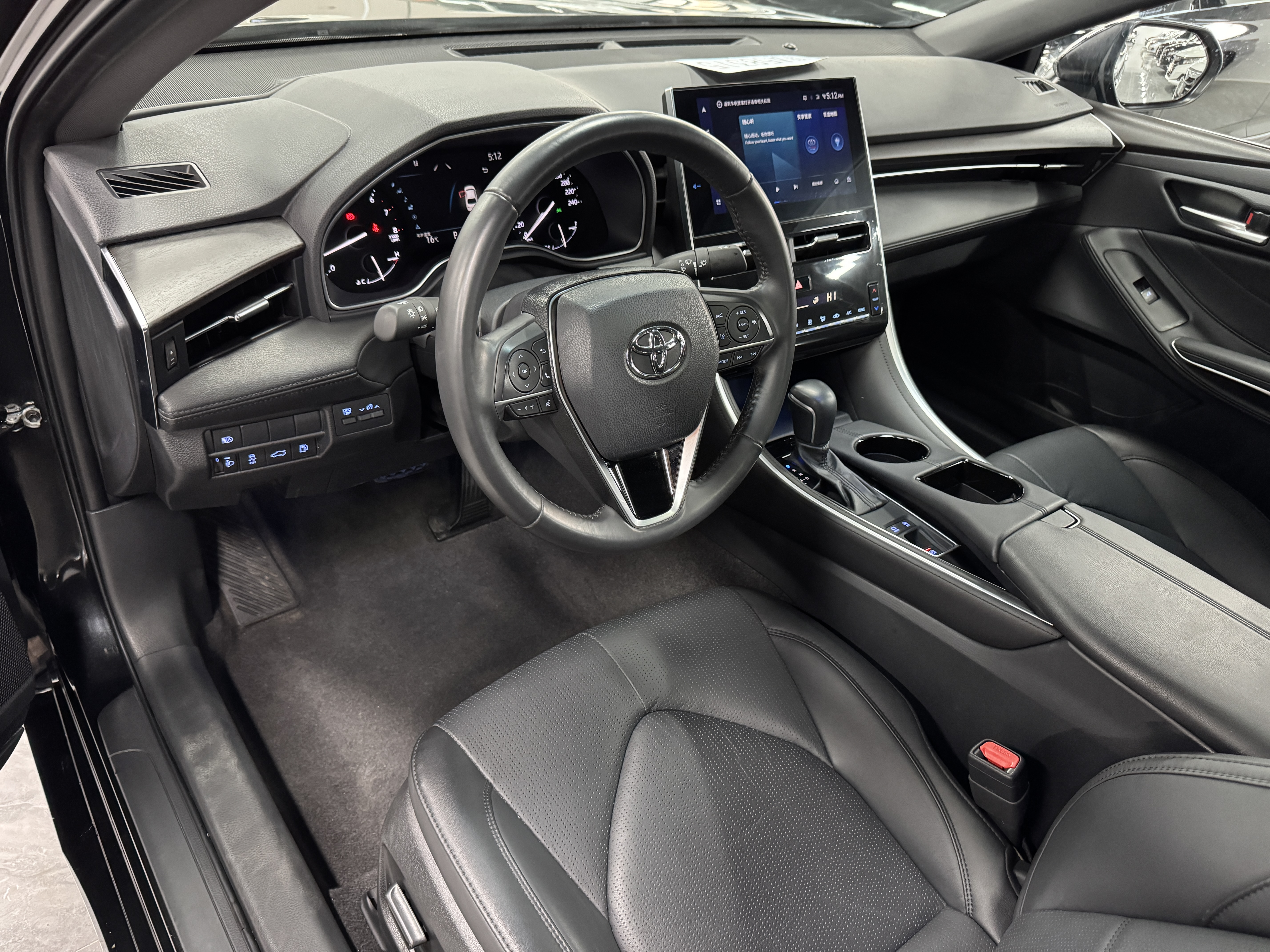 Toyota Avalon 2022 car image #7