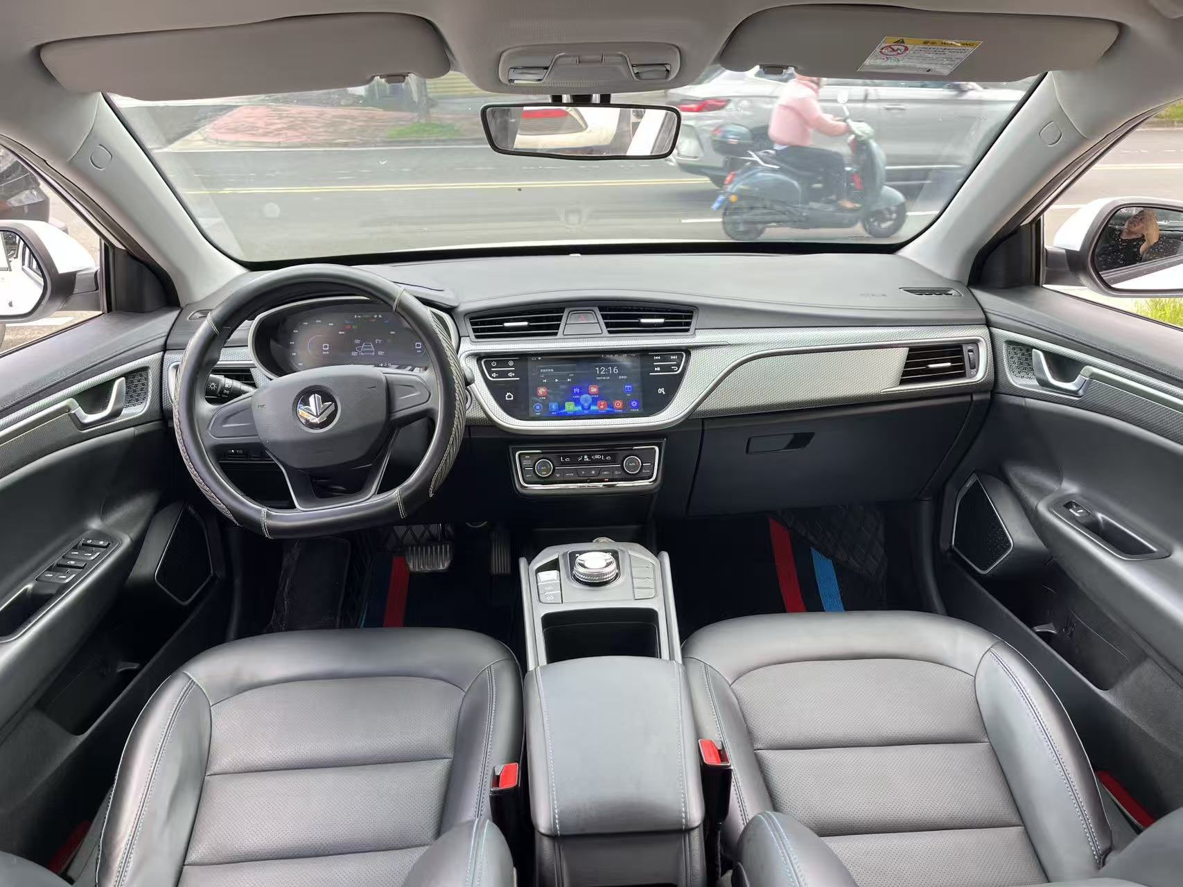 Livan Maple 60S 2022 imagen de coche #7