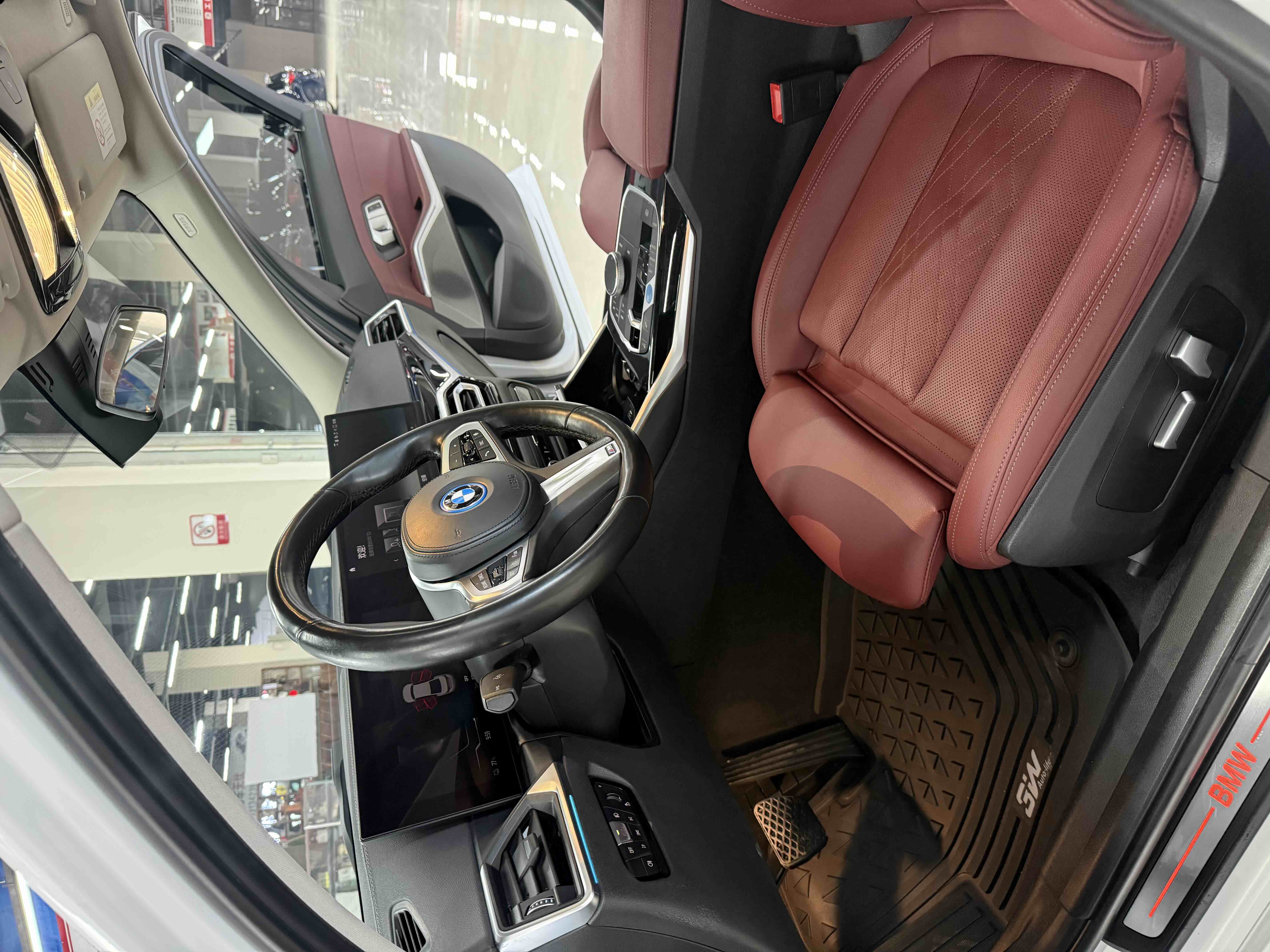 BMW i3 2023 car image #7