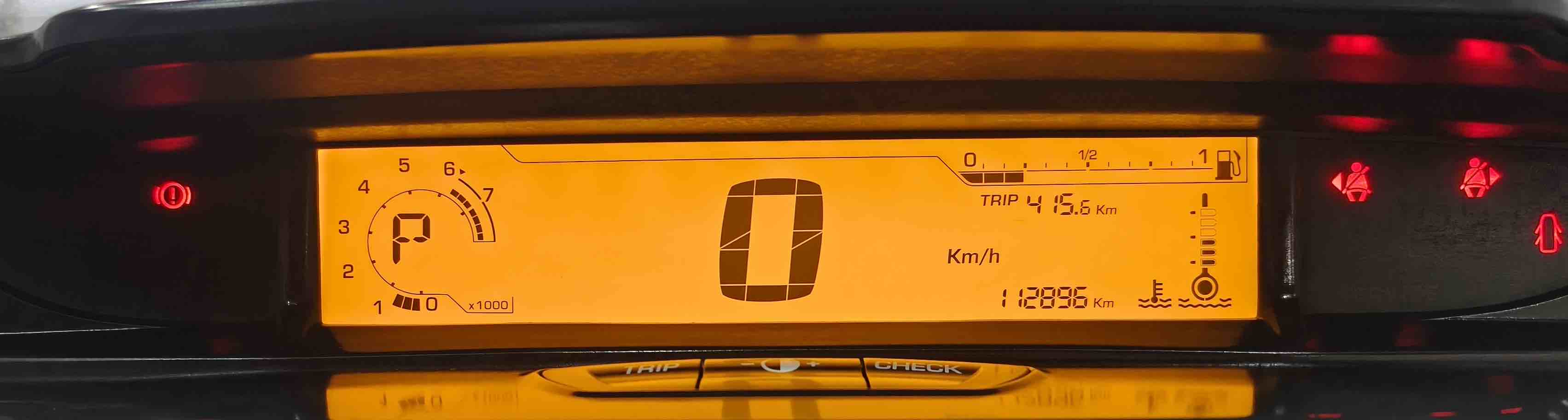 Citroen C-Quatre 2015 #7 Citroen C-Quatre 2015 car image #7