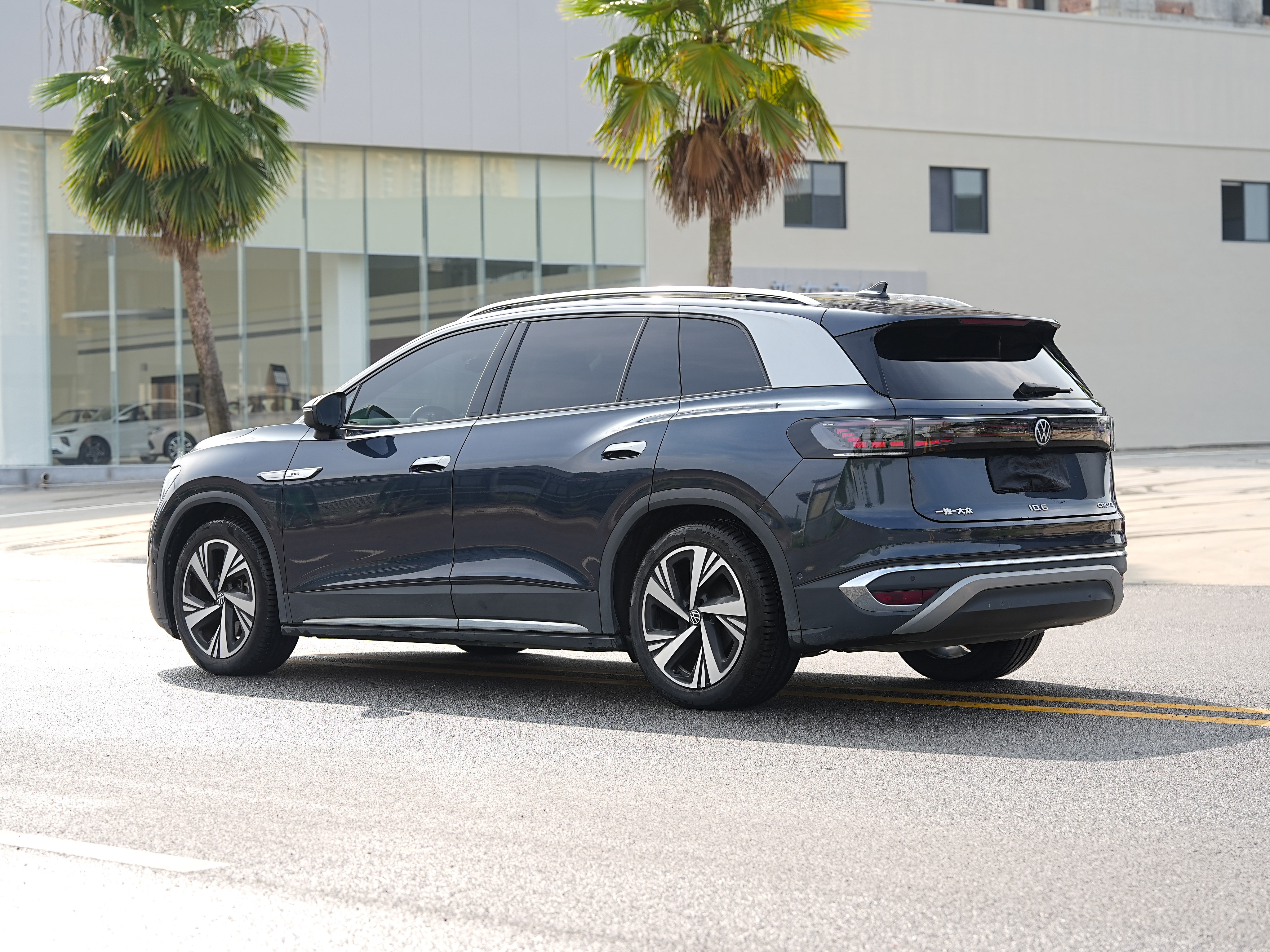 Volkswagen ID.6 Crozz 2023 #7 Volkswagen ID.6 Crozz 2023 car image #7