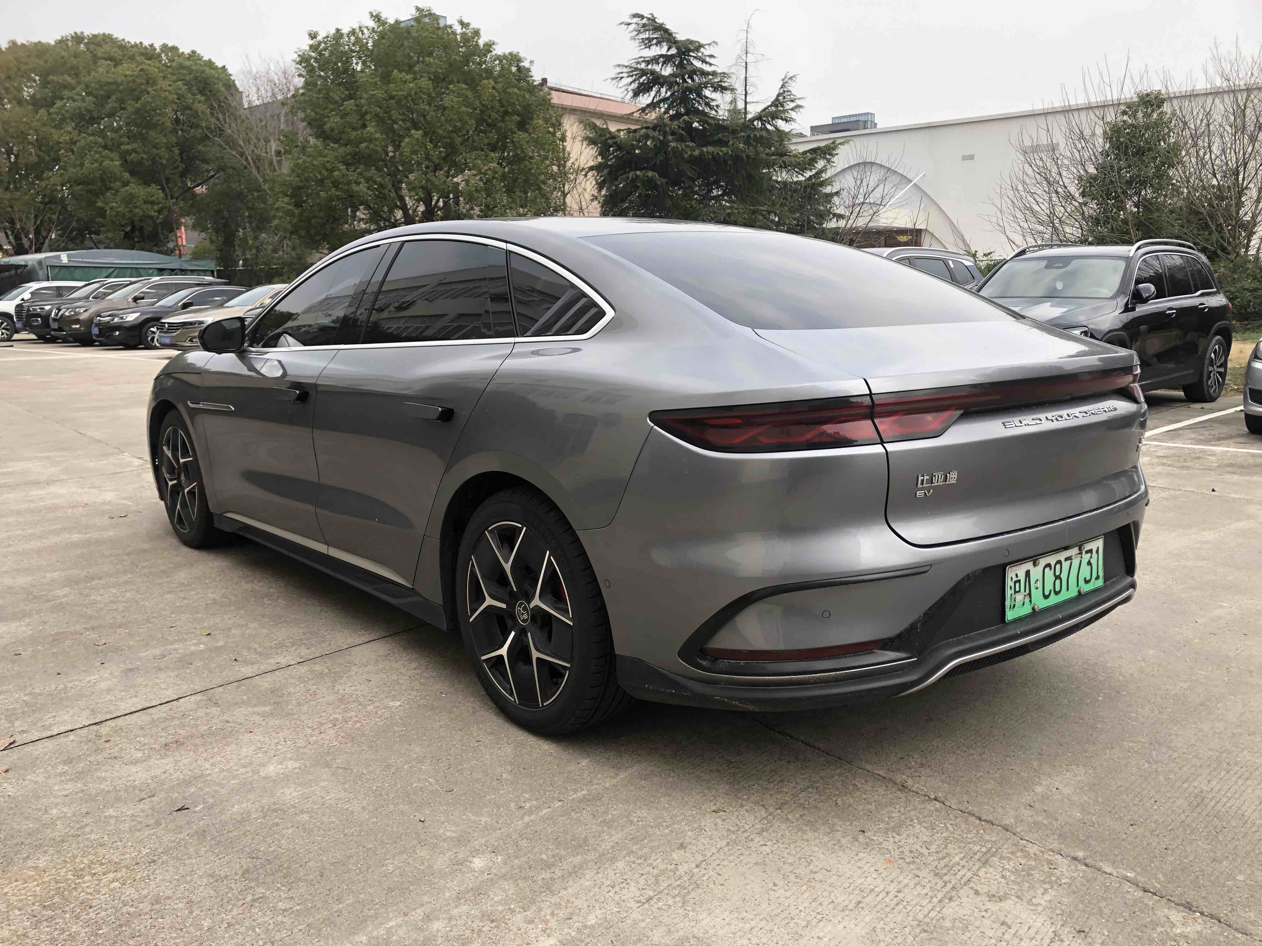BYD Han 2023 car image #7