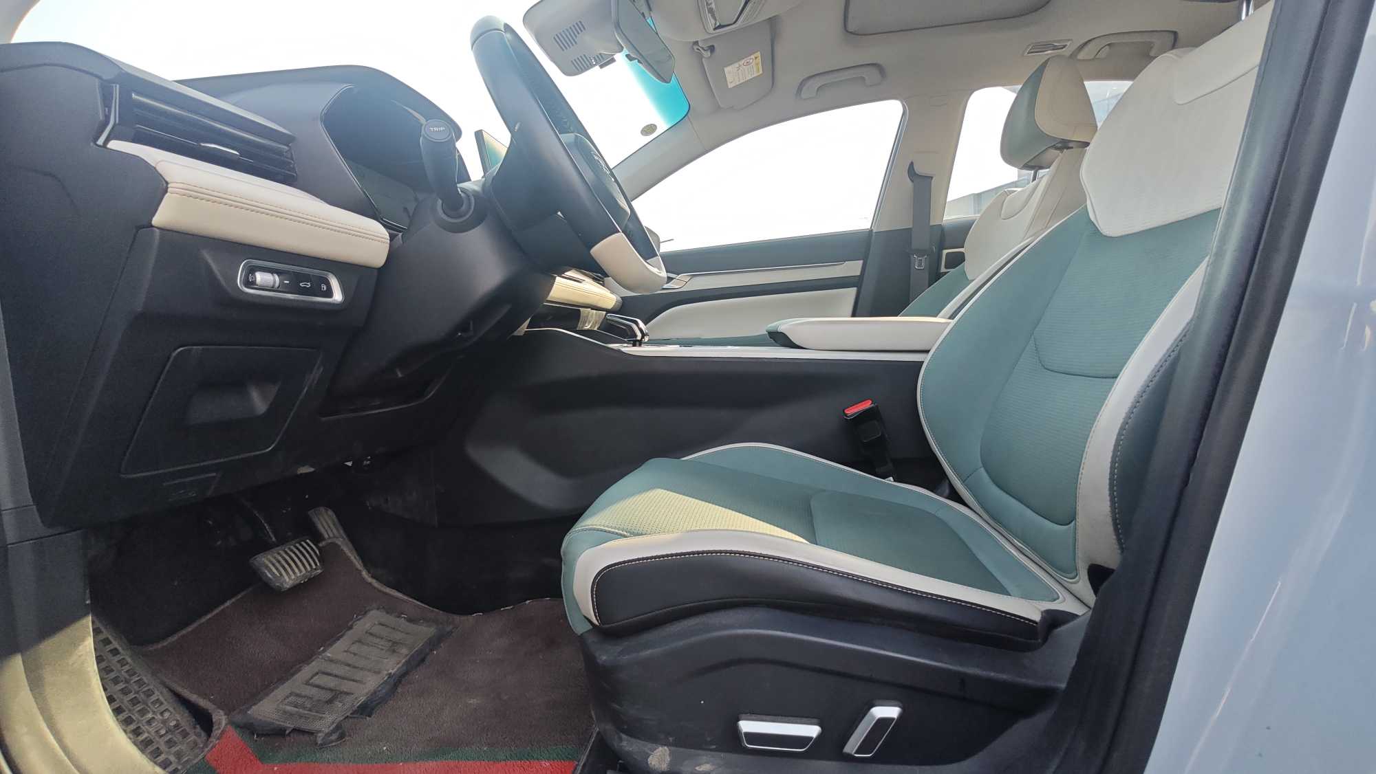 GEELY 2022 car image #7