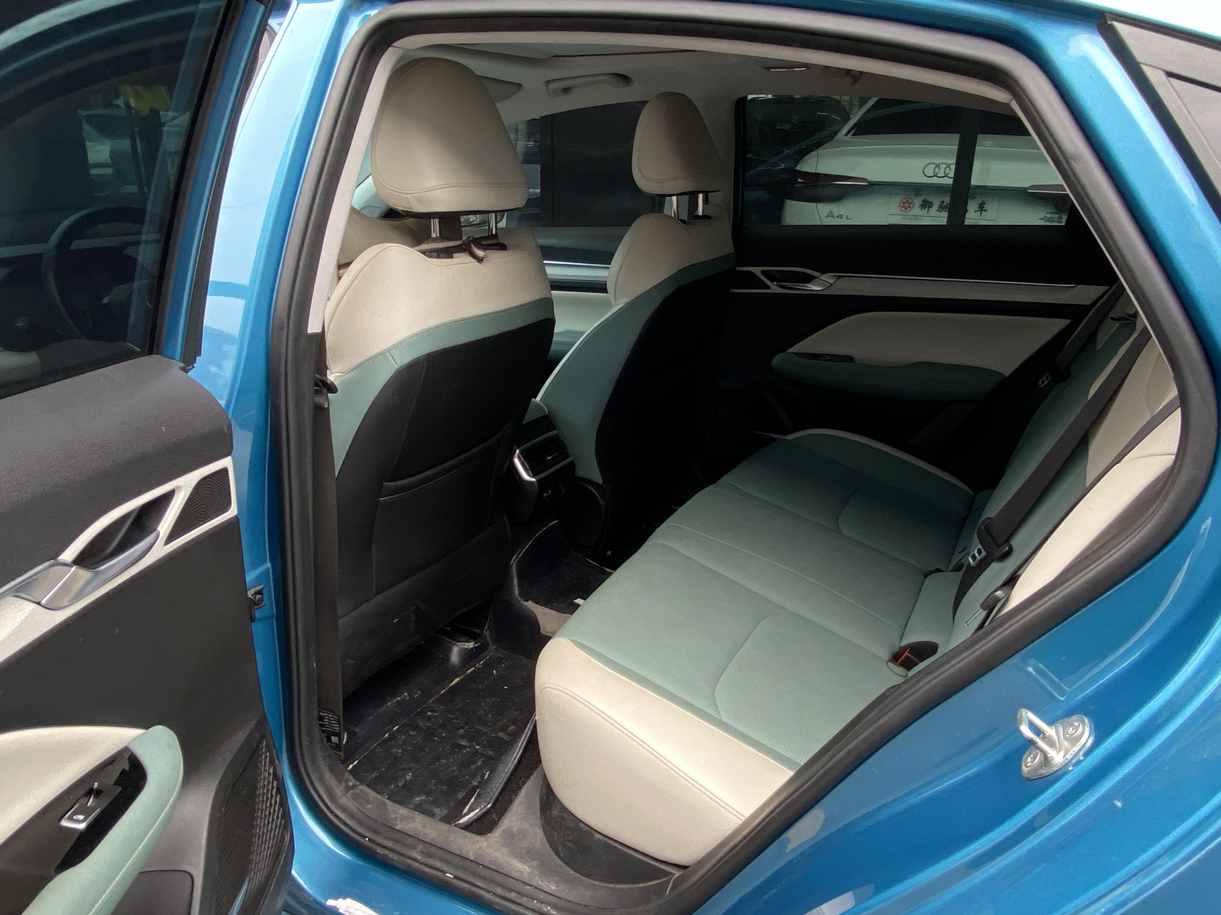 GEELY Emgrand L HiP 2023 car image #7