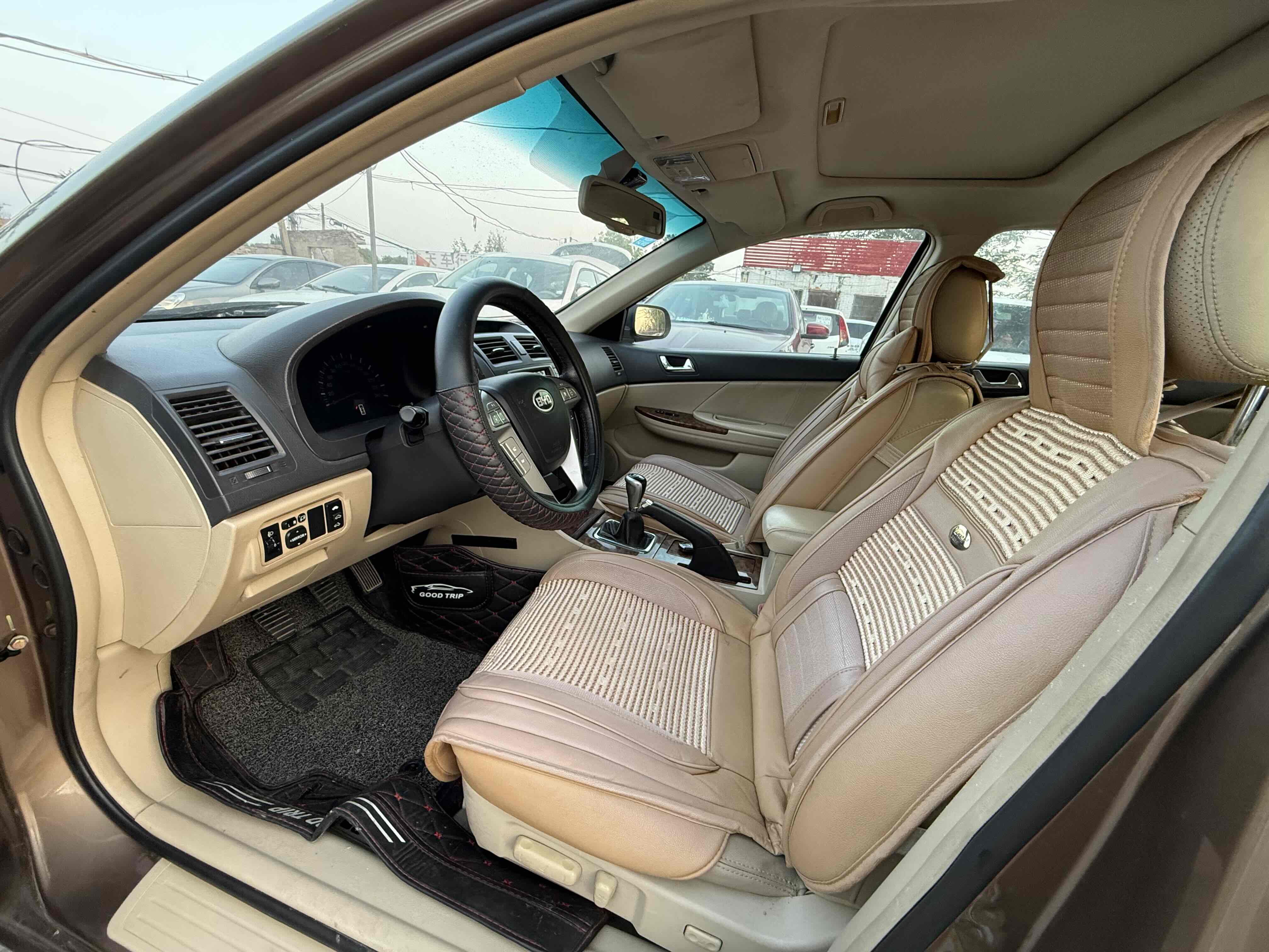 BYD G6 2014 car image #7