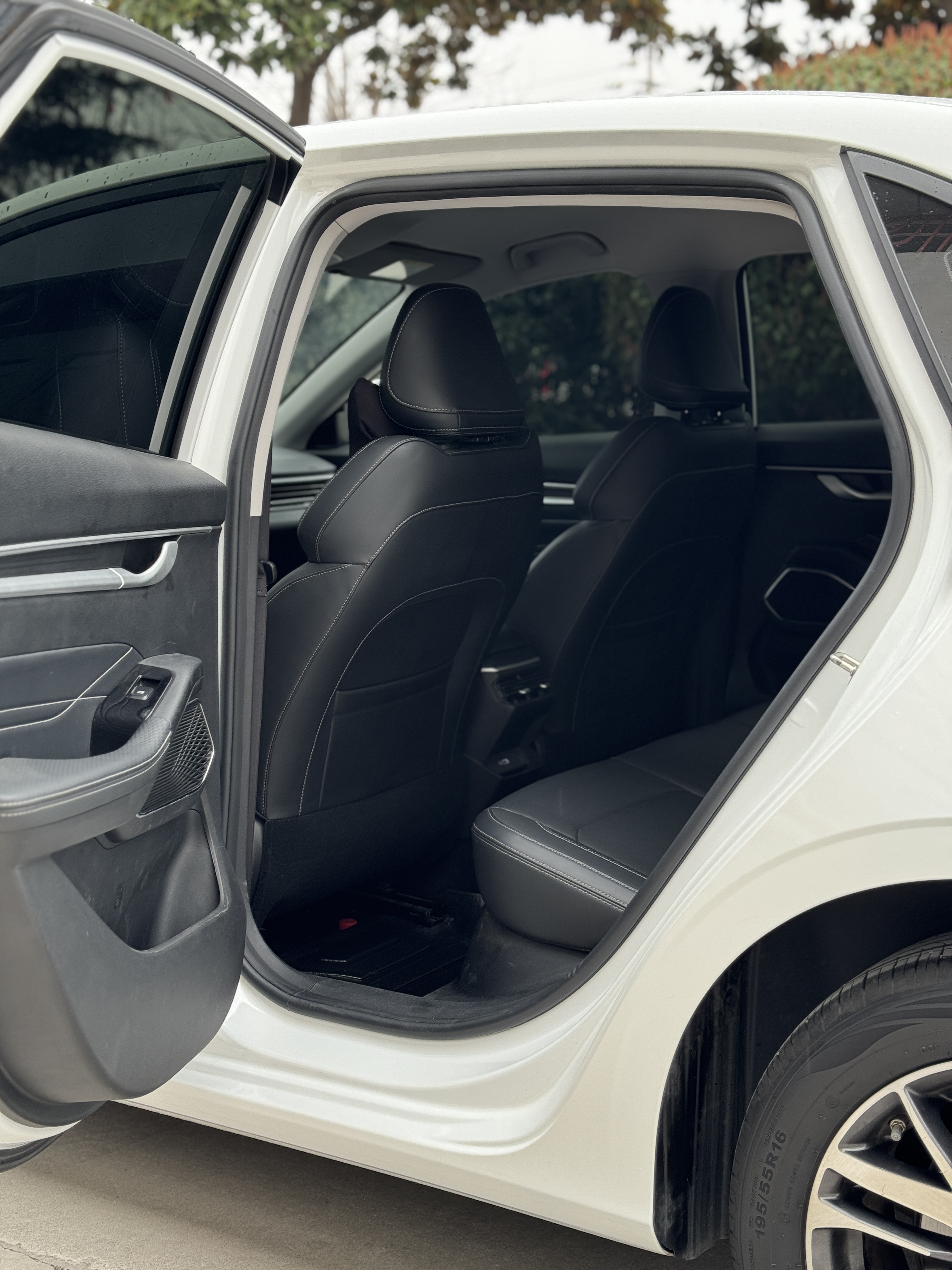 GEELY Emgrand 2024 #7 GEELY Emgrand 2024 car image #7