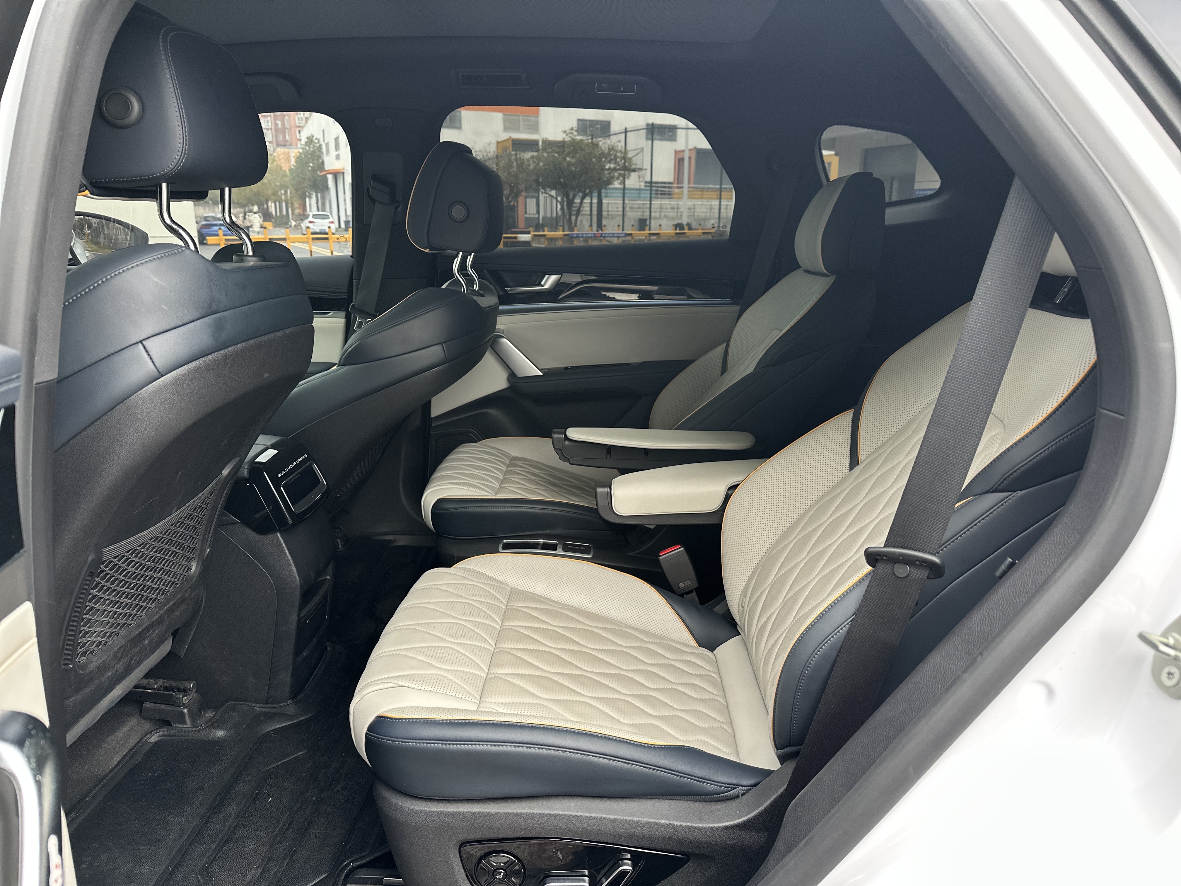 BYD Tang New Energy 2022 #7 BYD Tang New Energy 2022 car image #7