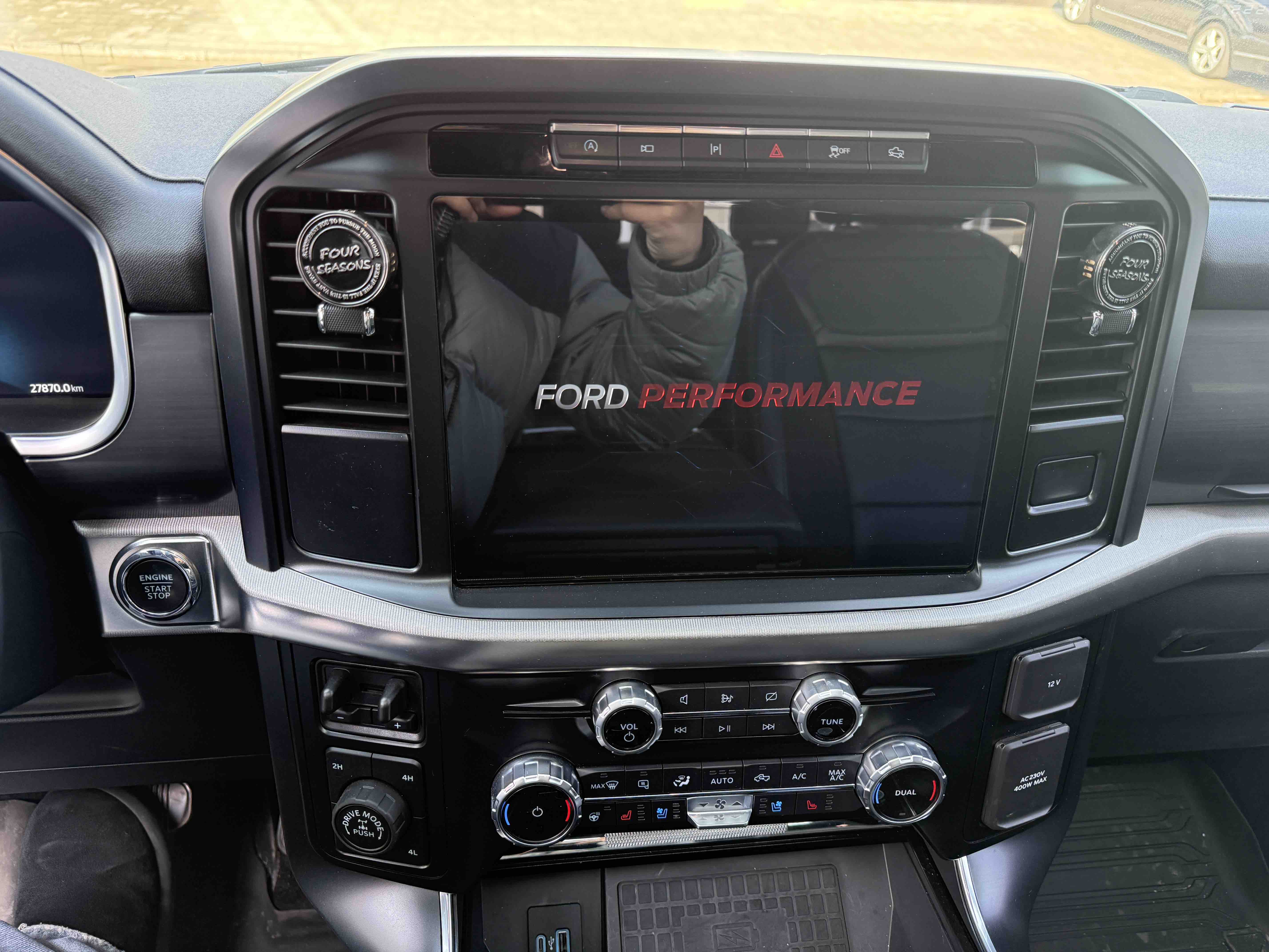 Ford F-150 Raptor 2023 car image #7