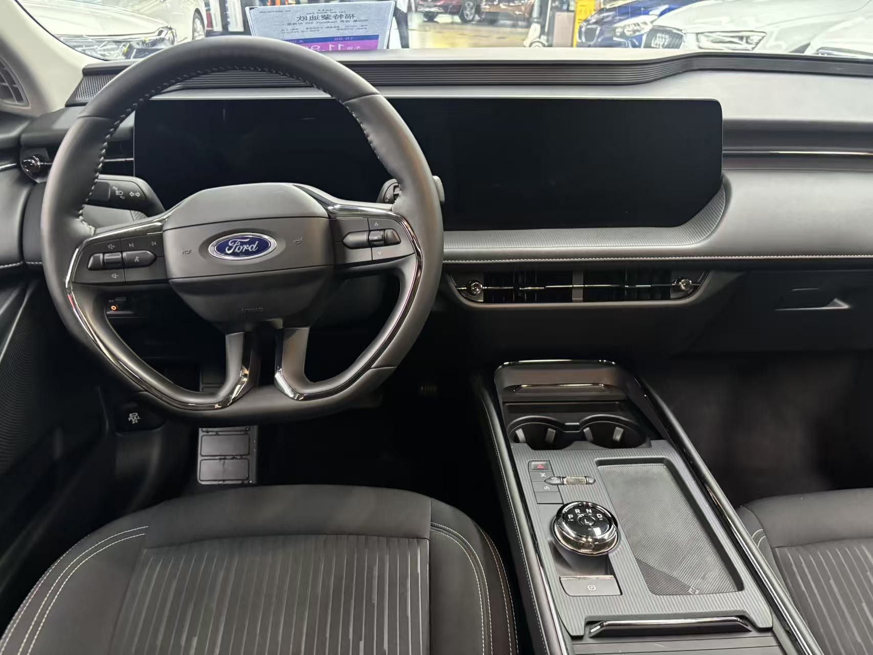 Ford Mondeo 2023 car image #7